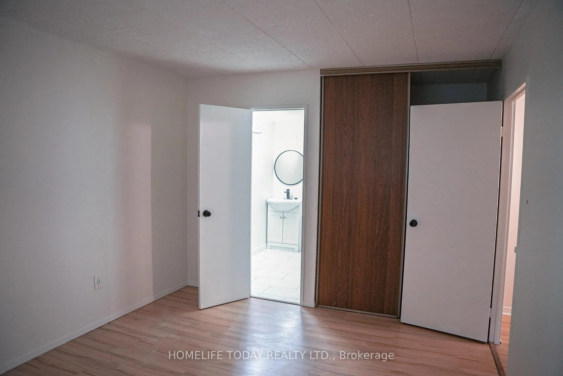 Photo 13 of Unit 204, 71 Vanier Drive, Kitchener, Rockway — HOMEH