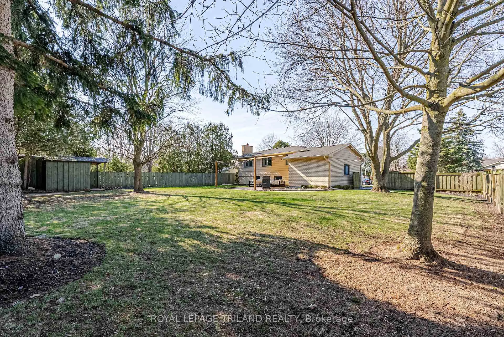 Photo 41 of 183 Canterbury Drive, Thames Centre, Dorchester — HOMEH