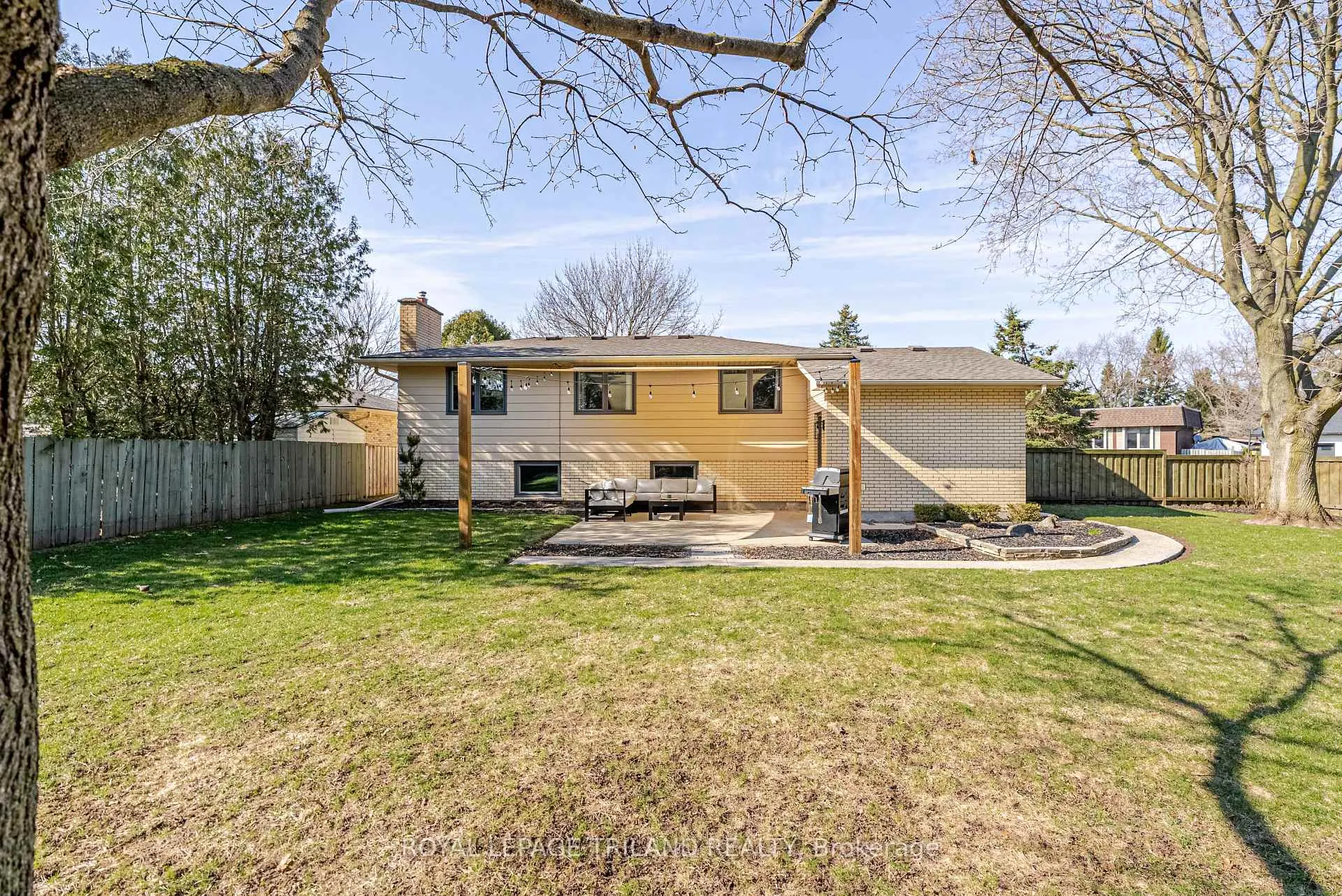 Photo 42 of 183 Canterbury Drive, Thames Centre, Dorchester — HOMEH