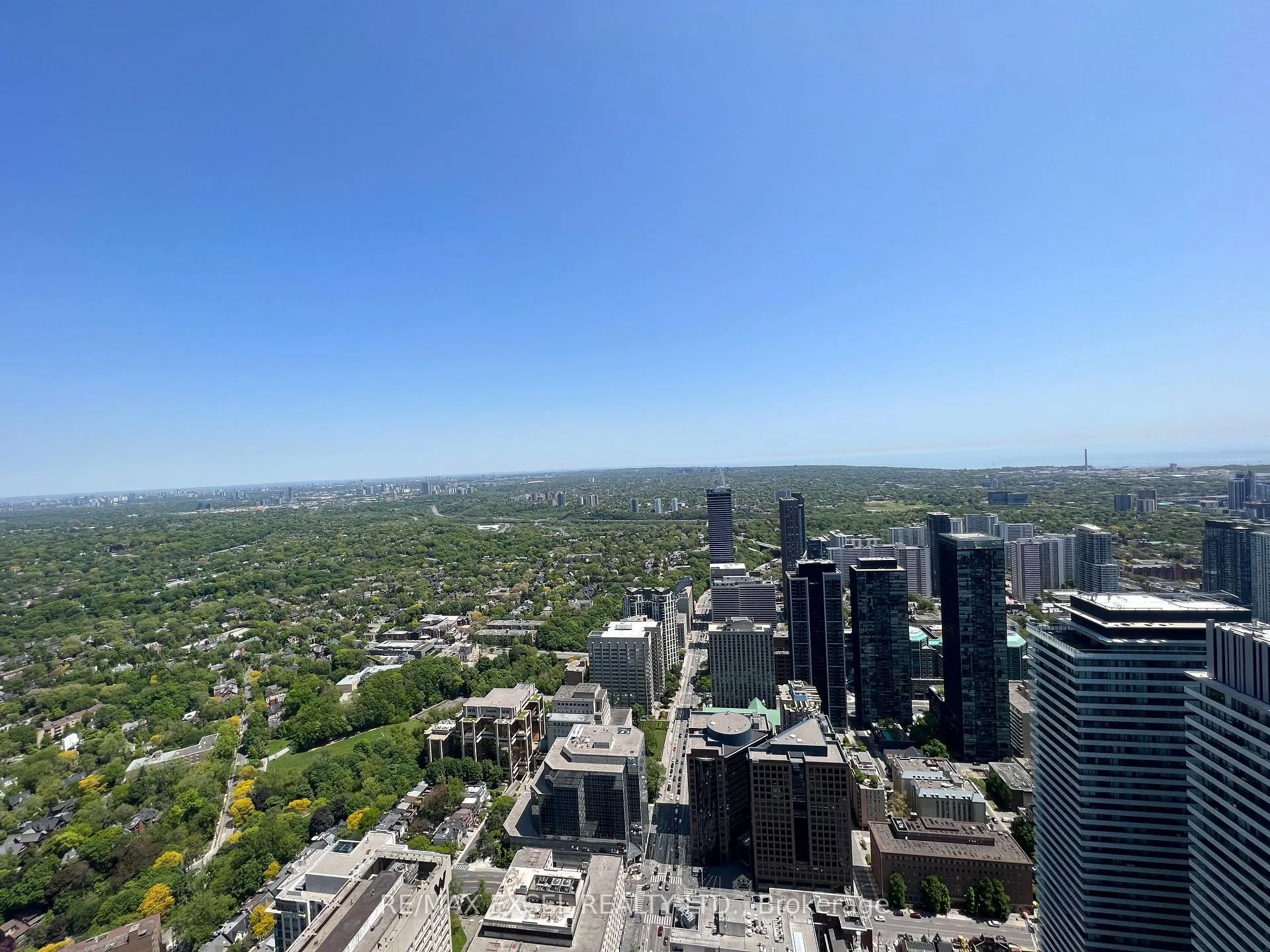 Photo 2 of Unit 7102, 1 Bloor Street E, Toronto, Church-Yonge Corridor — HOMEH