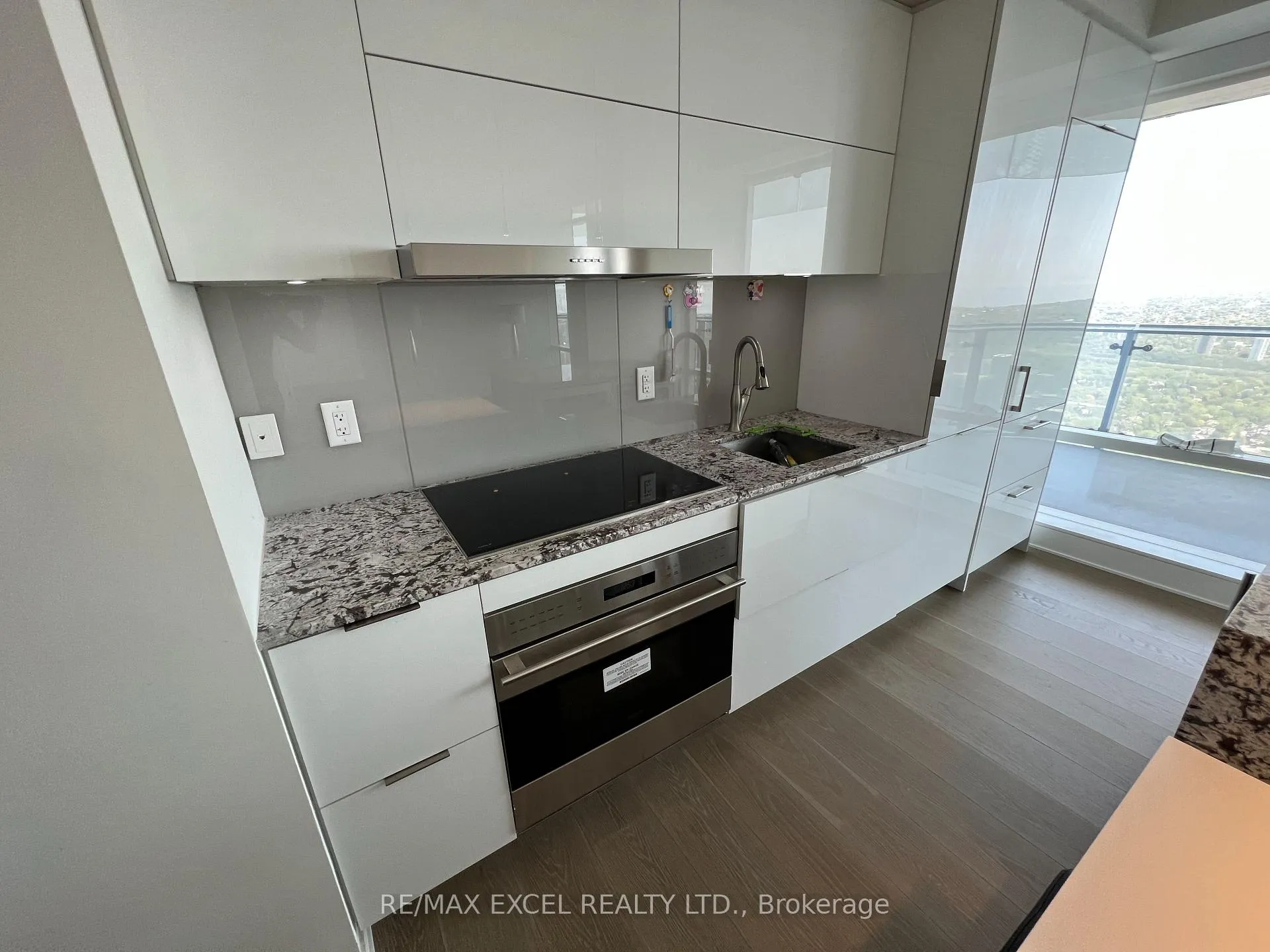 Photo 10 of Unit 7102, 1 Bloor Street E, Toronto, Church-Yonge Corridor — HOMEH