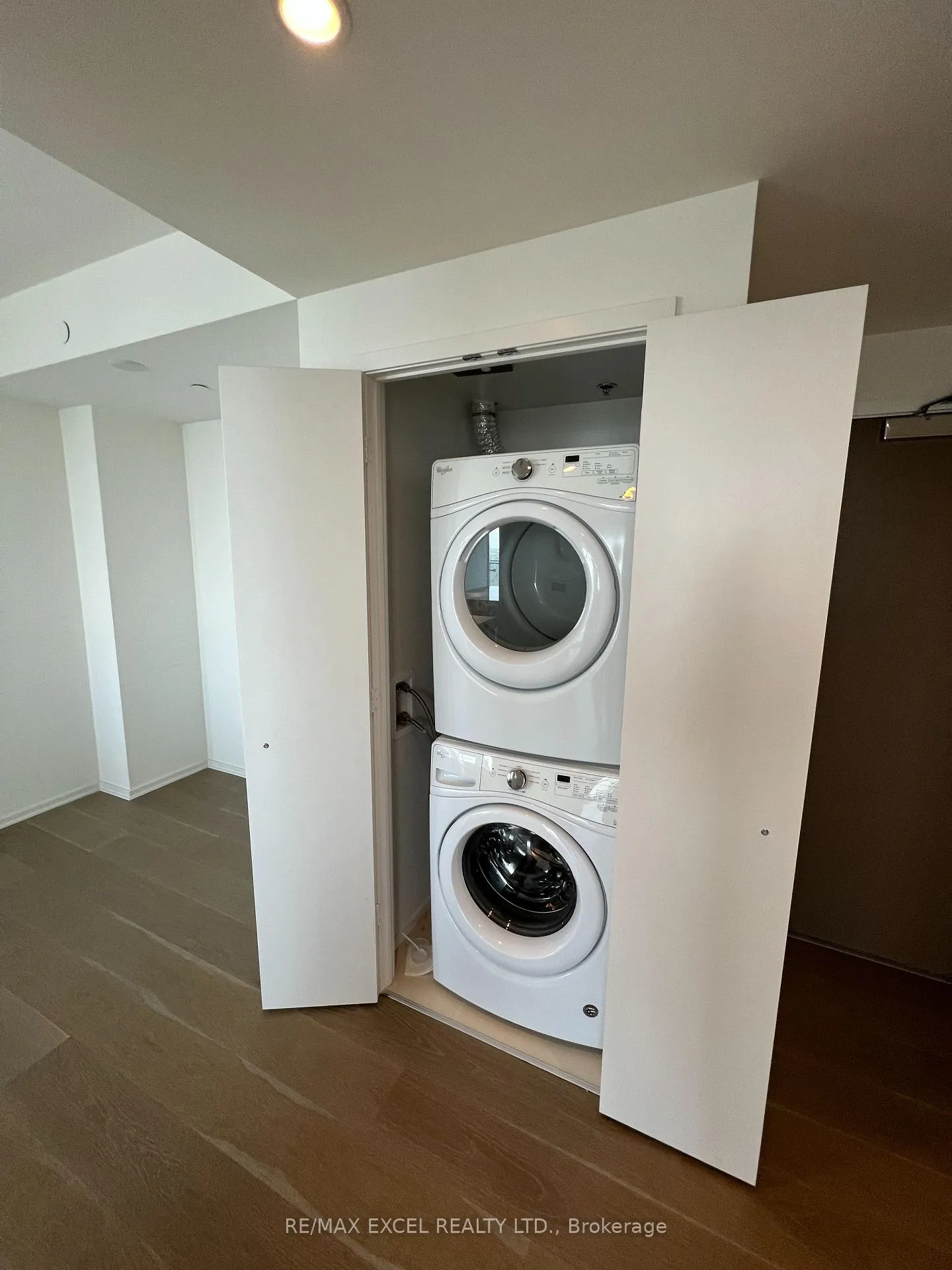 Photo 12 of Unit 7102, 1 Bloor Street E, Toronto, Church-Yonge Corridor — HOMEH
