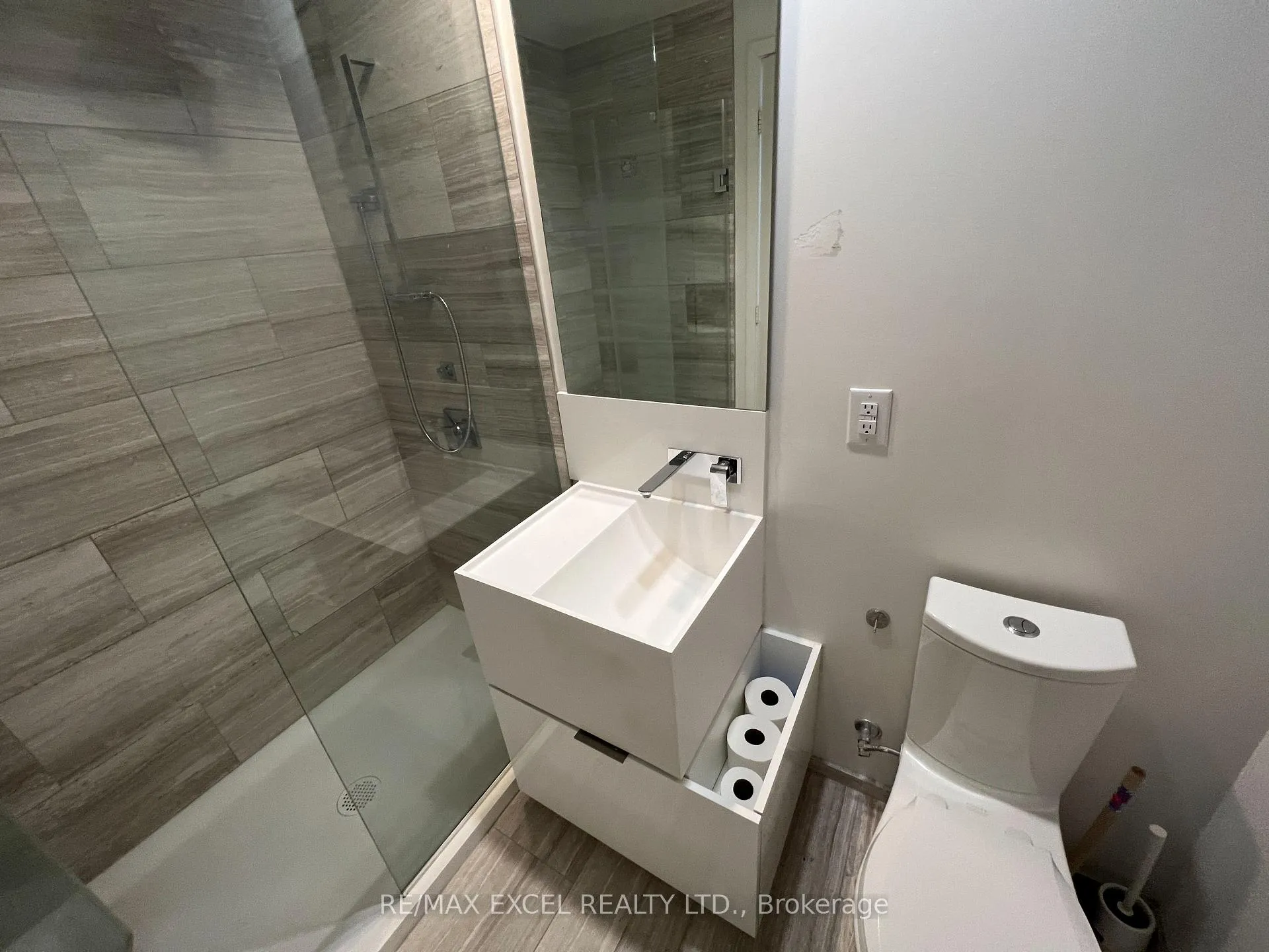 Photo 13 of Unit 7102, 1 Bloor Street E, Toronto, Church-Yonge Corridor — HOMEH