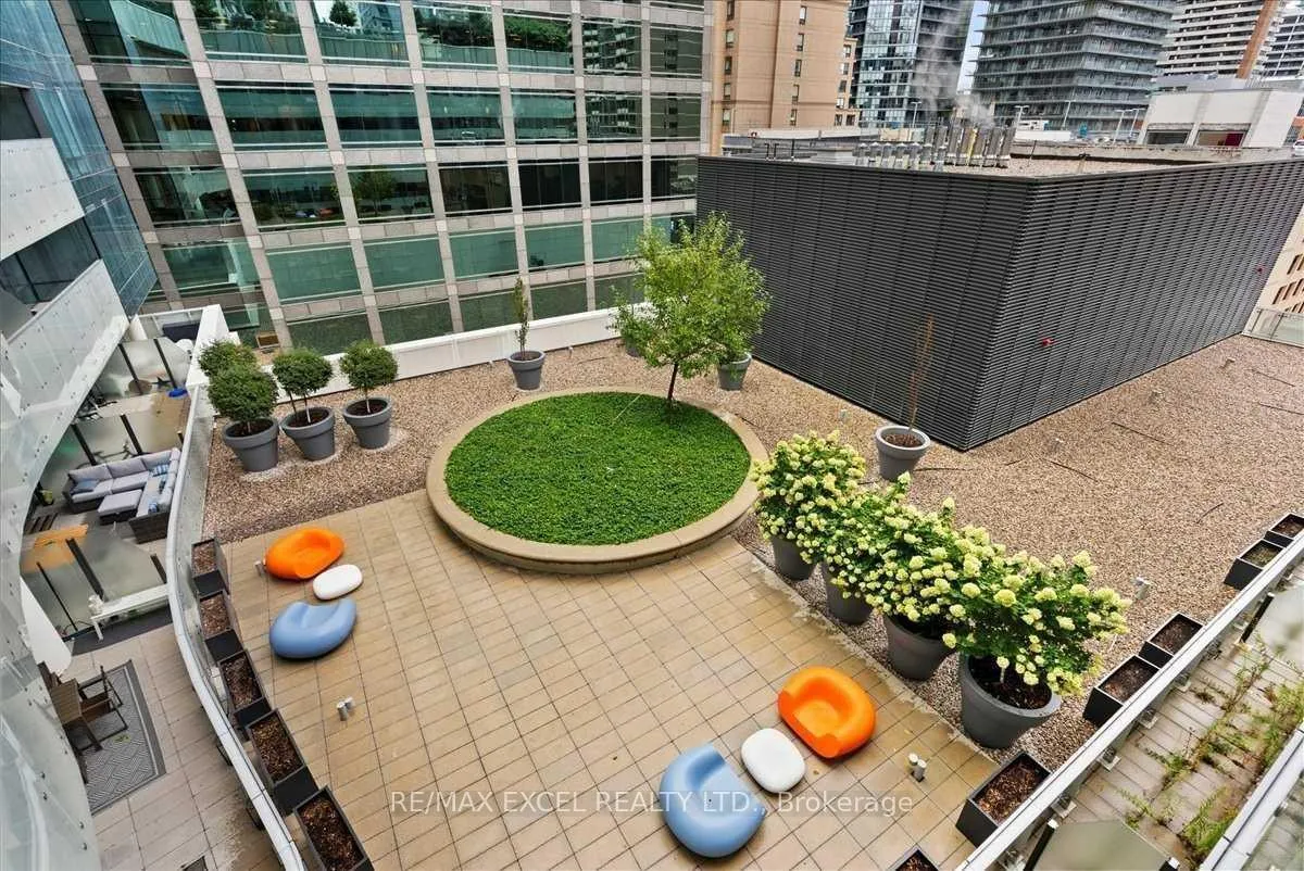 Photo 31 of Unit 7102, 1 Bloor Street E, Toronto, Church-Yonge Corridor — HOMEH