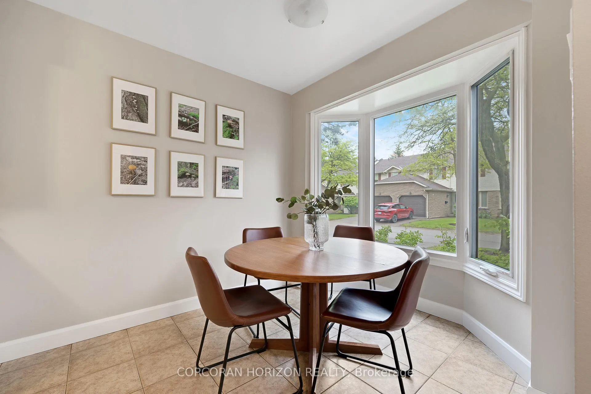 Photo 6 of Unit 13, 476 Kingscourt Drive, Waterloo — HOMEH