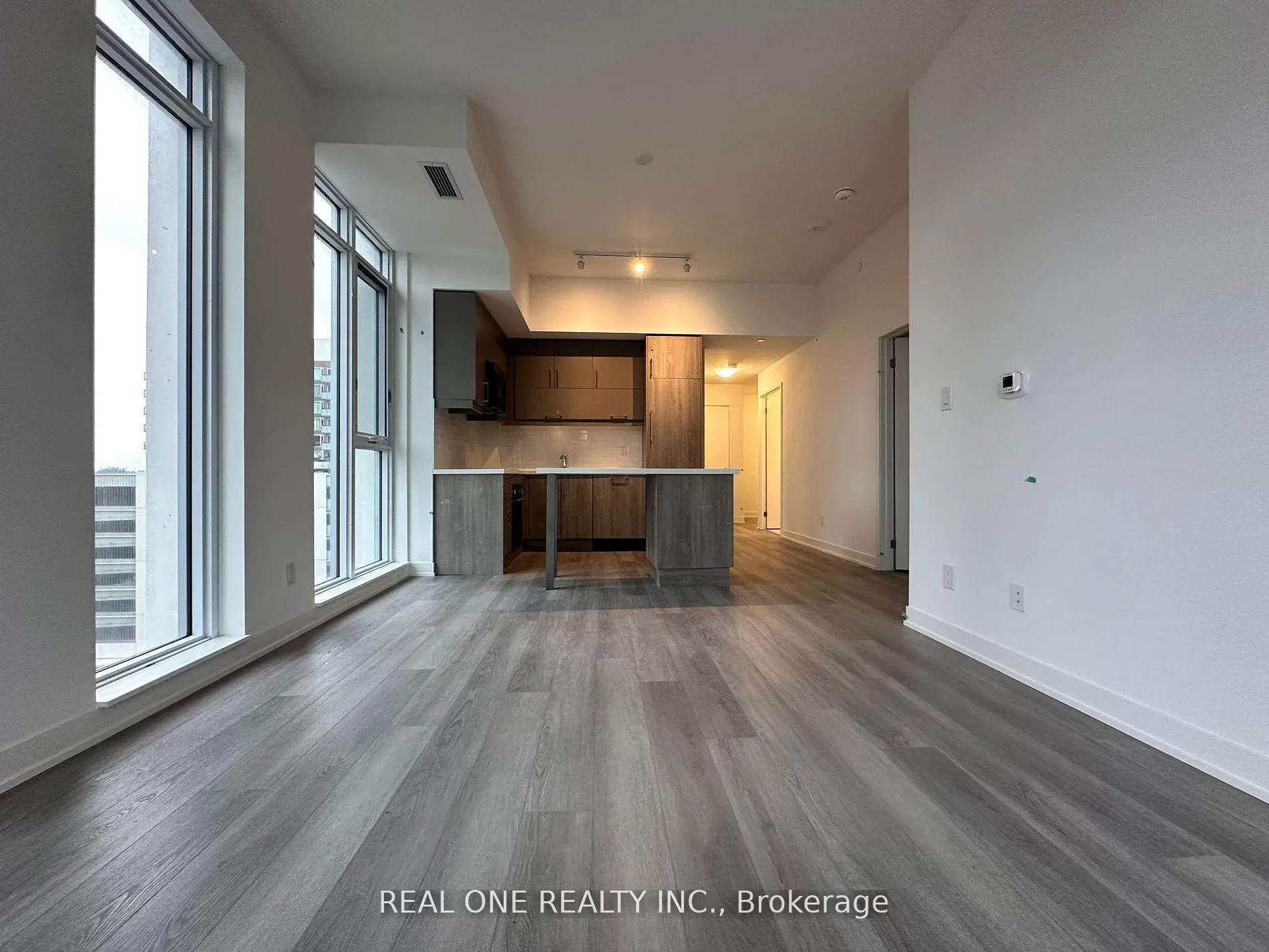 Photo 2 of Unit 1010, 8119 Birchmount Road, Markham, Unionville — HOMEH