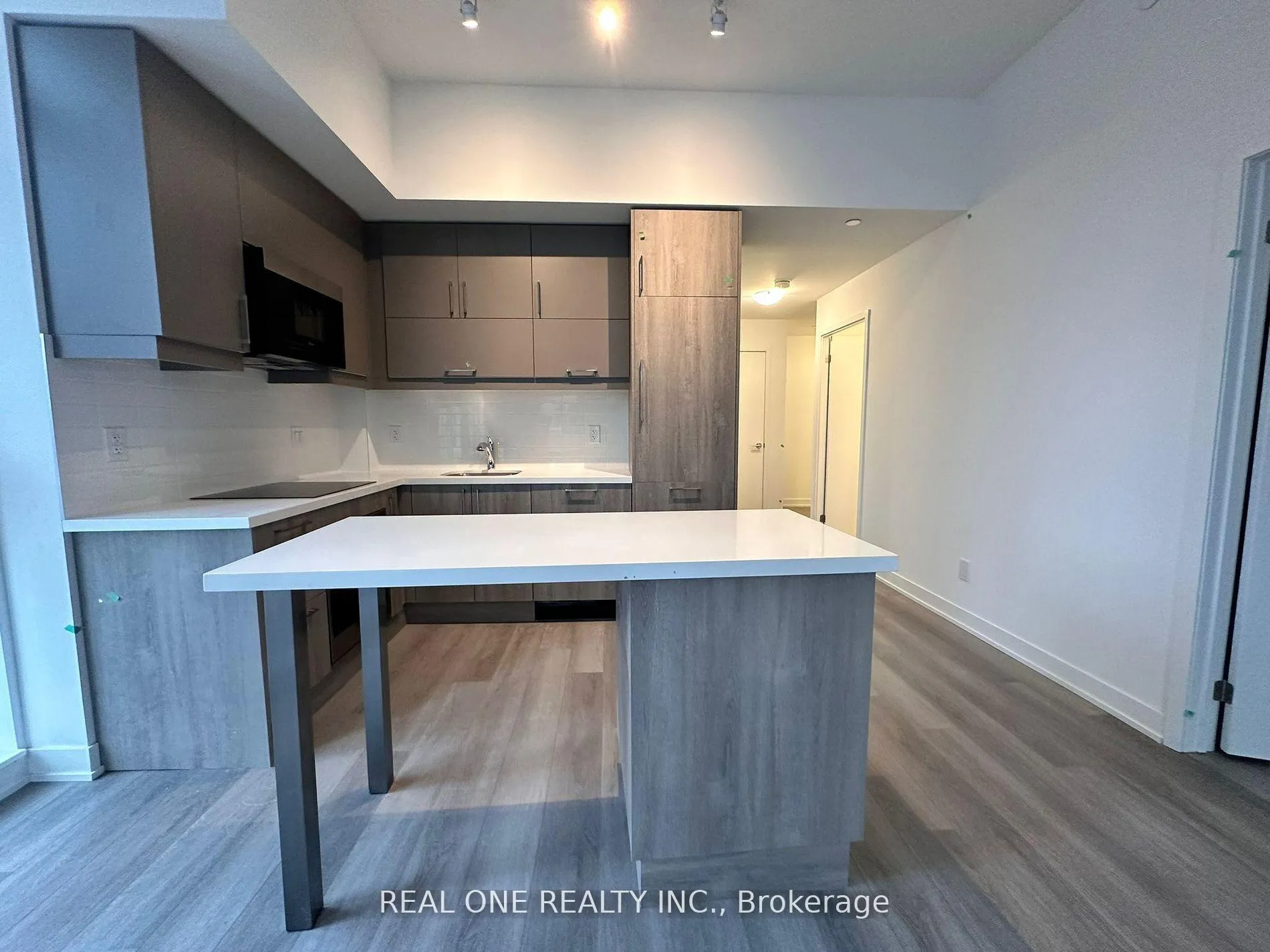 Photo 5 of Unit 1010, 8119 Birchmount Road, Markham, Unionville — HOMEH
