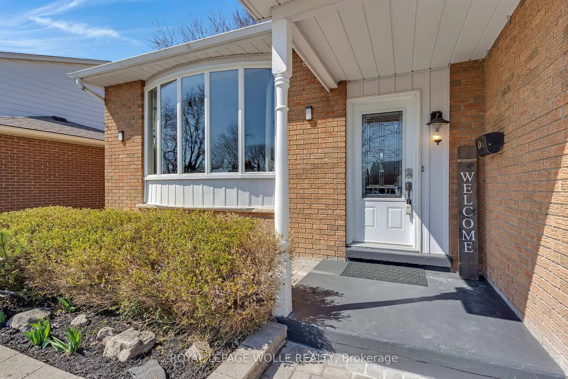 Photo 2 of 86 McGarry Drive, Kitchener — HOMEH
