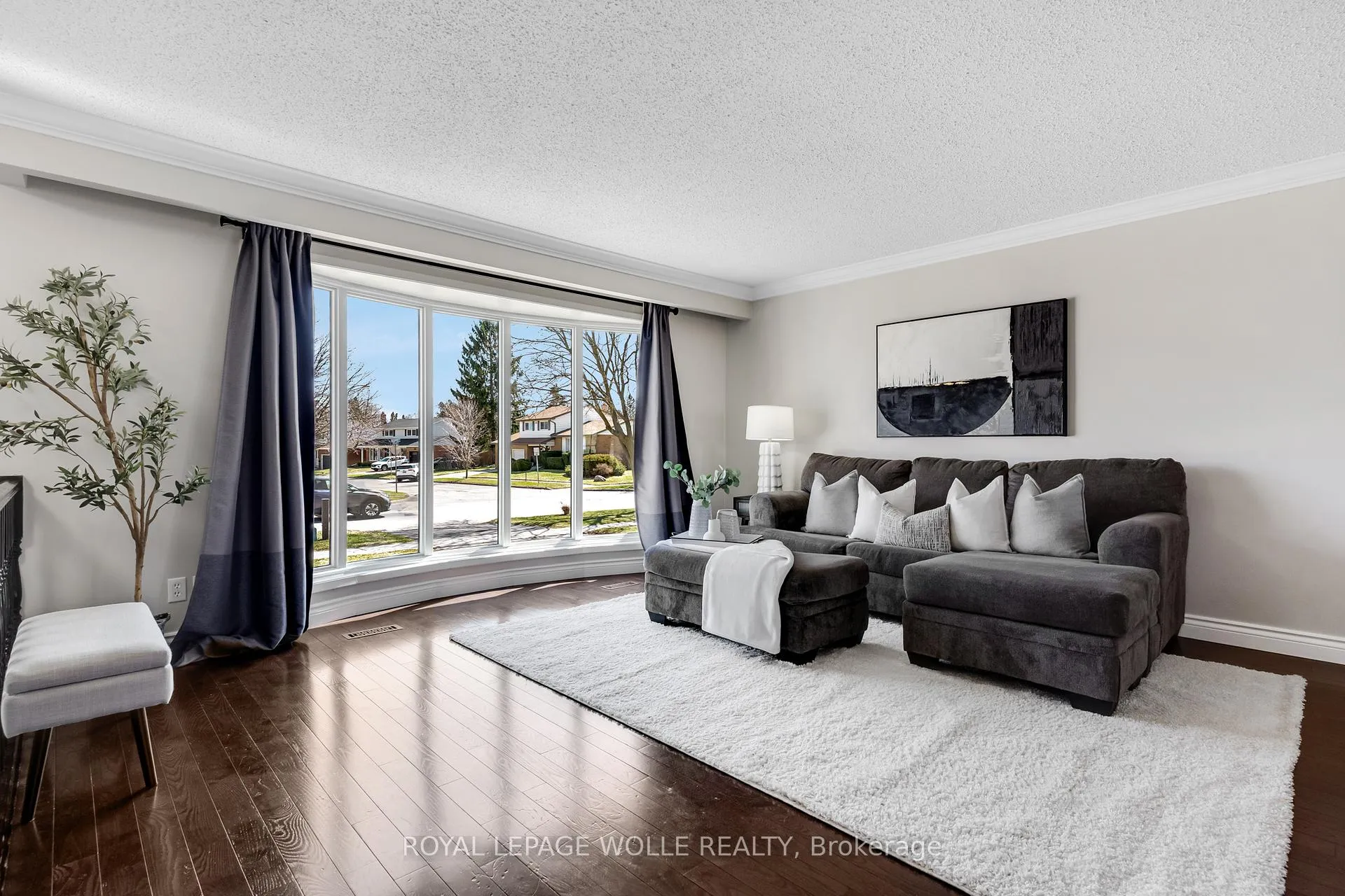 Photo 9 of 86 McGarry Drive, Kitchener — HOMEH