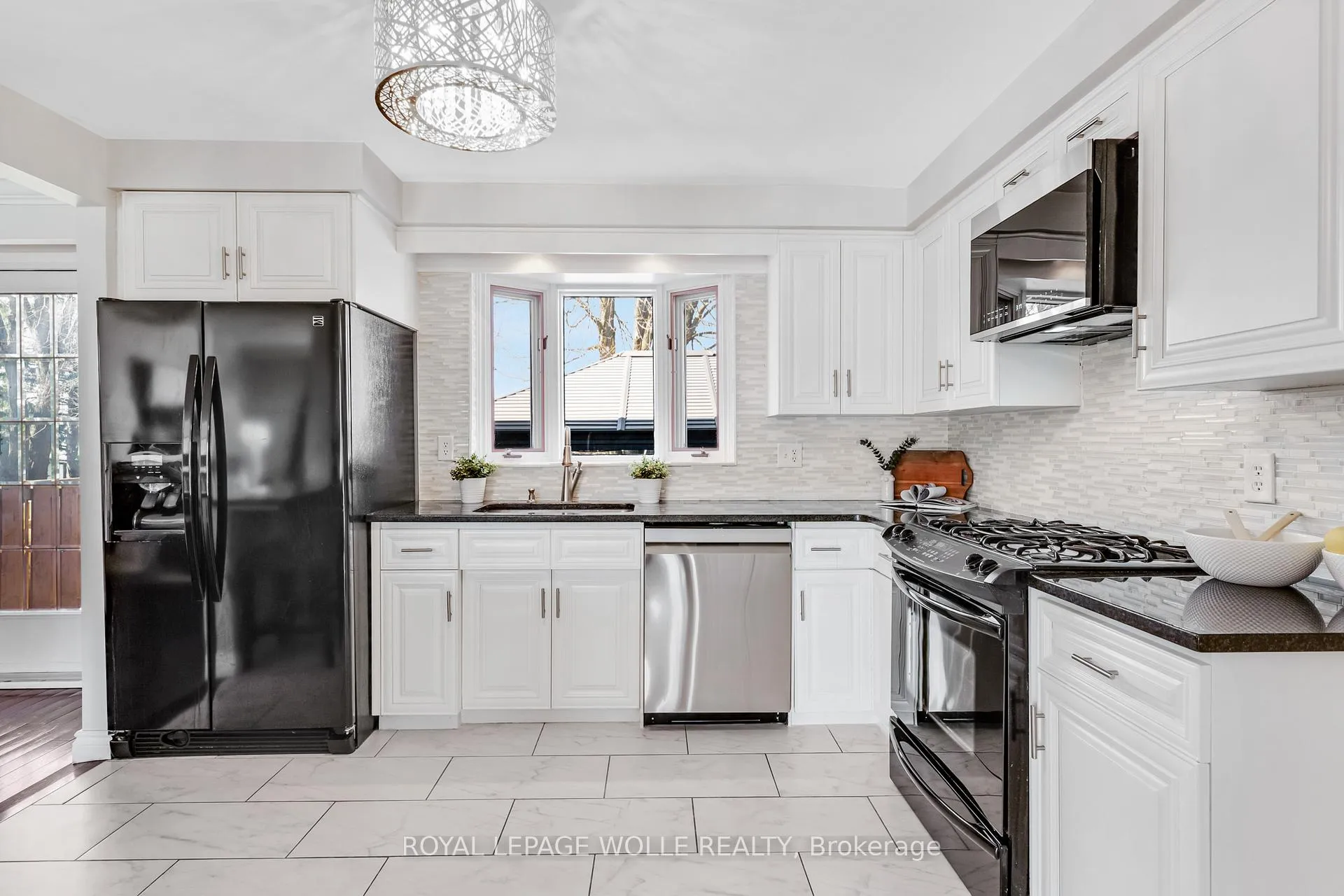 Photo 16 of 86 McGarry Drive, Kitchener — HOMEH
