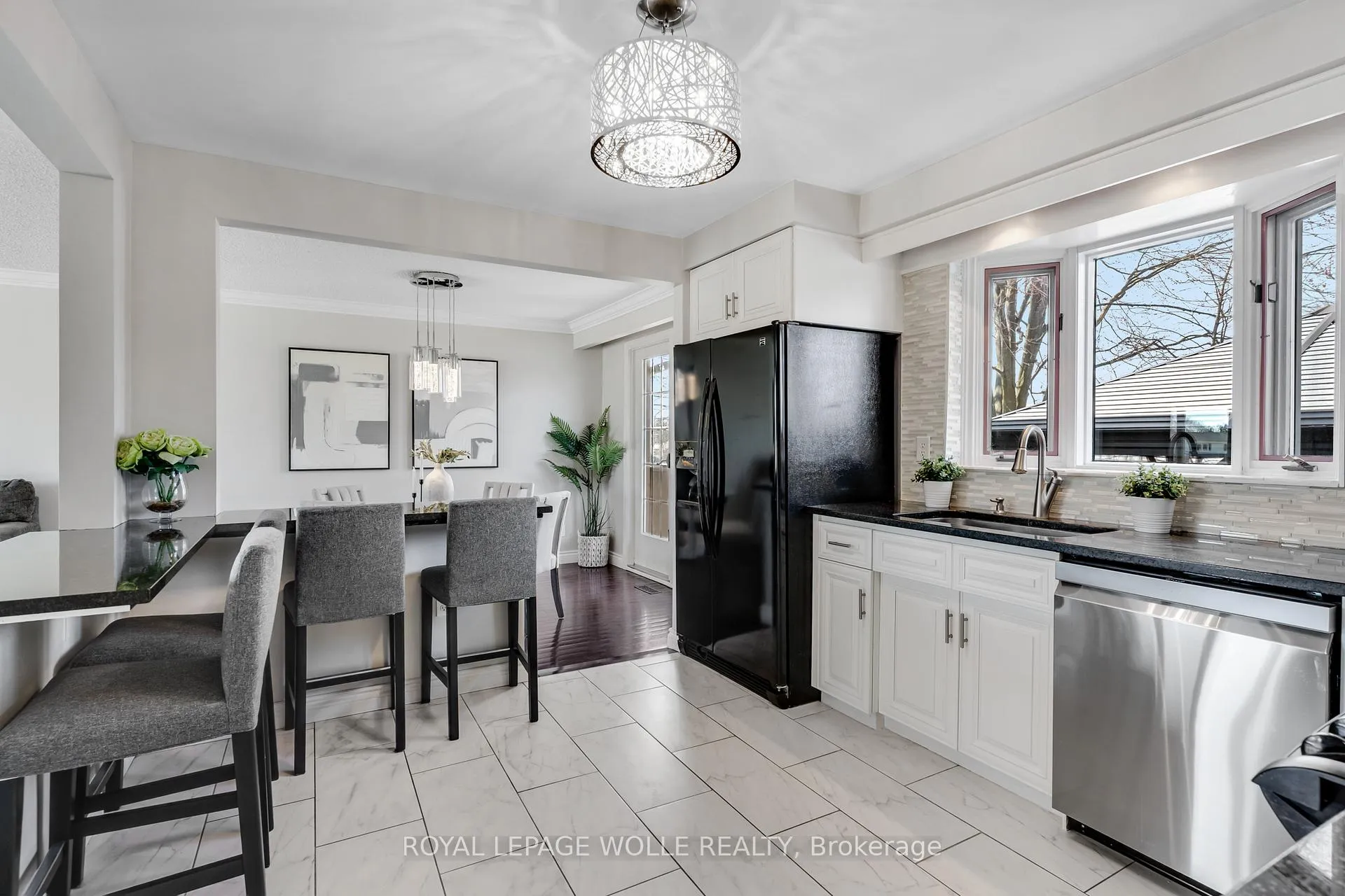 Photo 17 of 86 McGarry Drive, Kitchener — HOMEH
