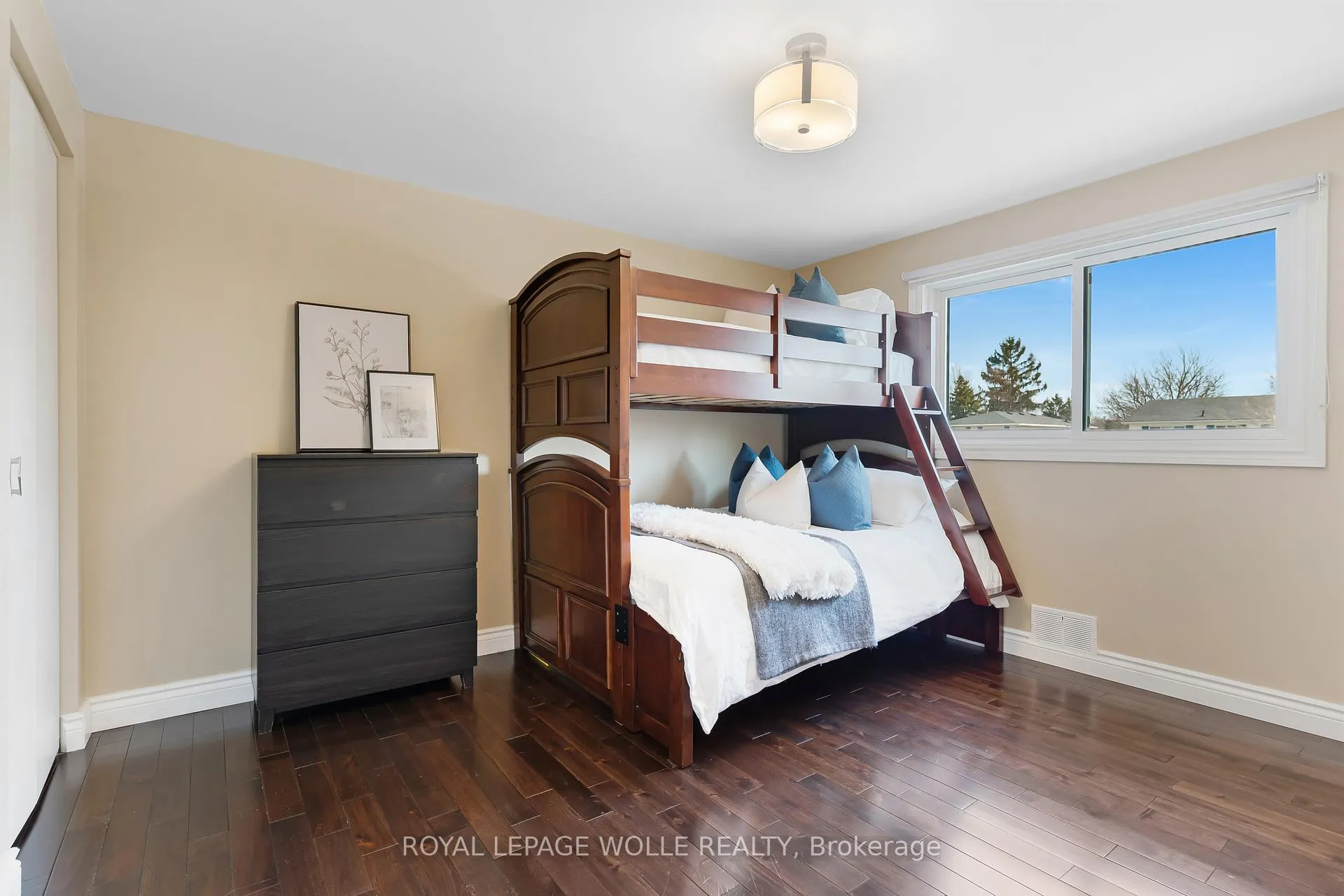 Photo 25 of 86 McGarry Drive, Kitchener — HOMEH