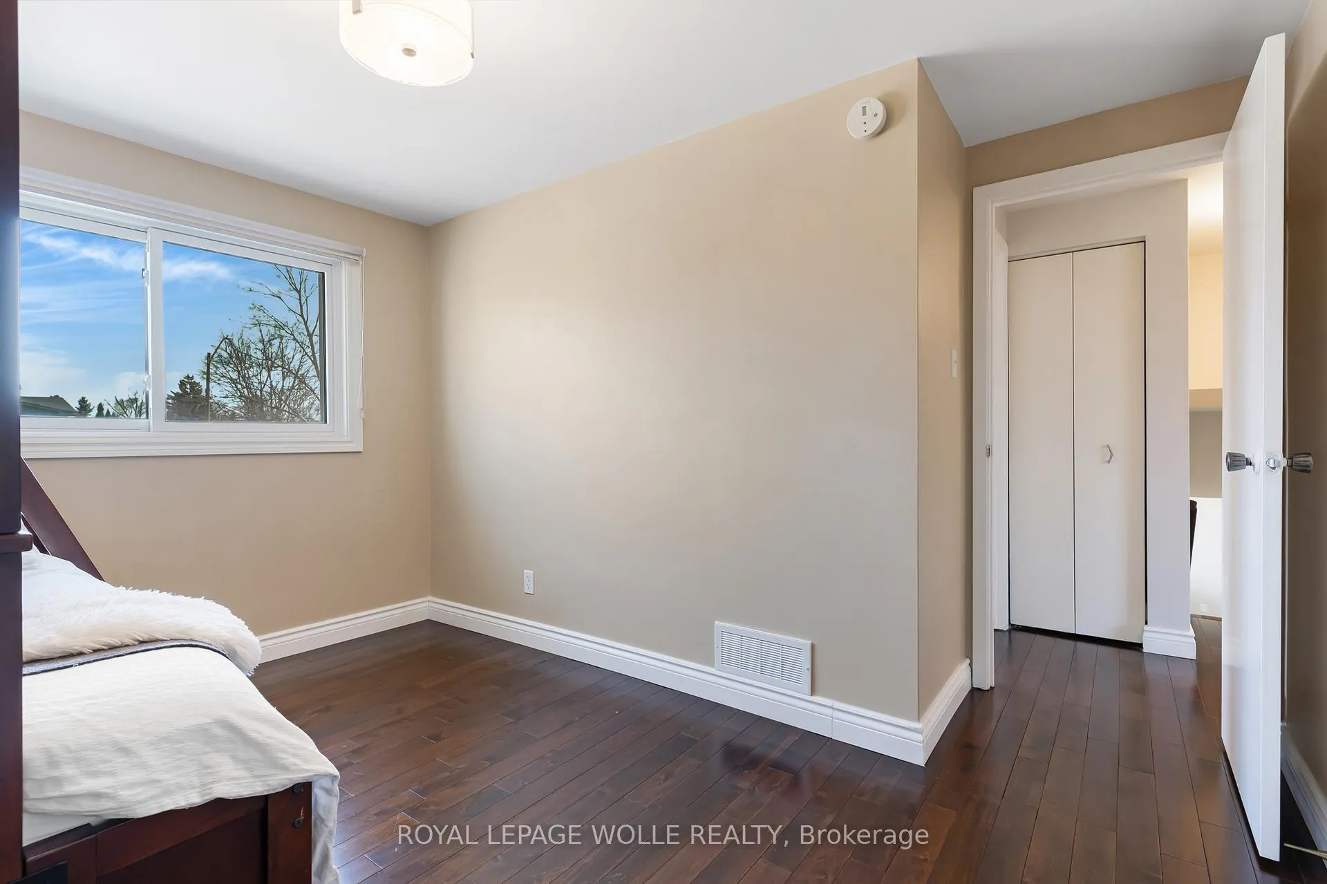Photo 26 of 86 McGarry Drive, Kitchener — HOMEH