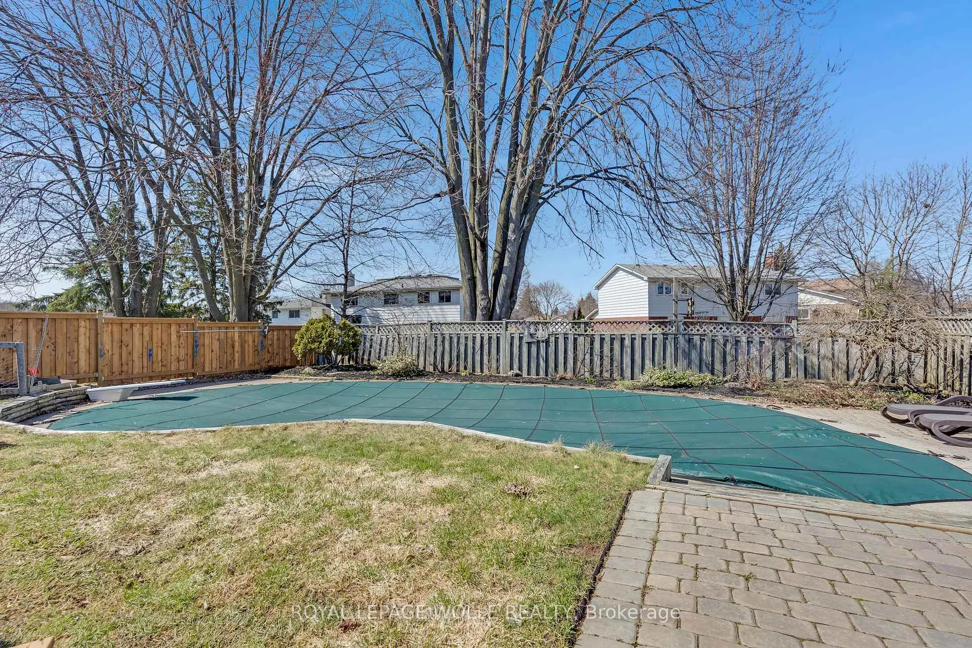 Photo 42 of 86 McGarry Drive, Kitchener — HOMEH