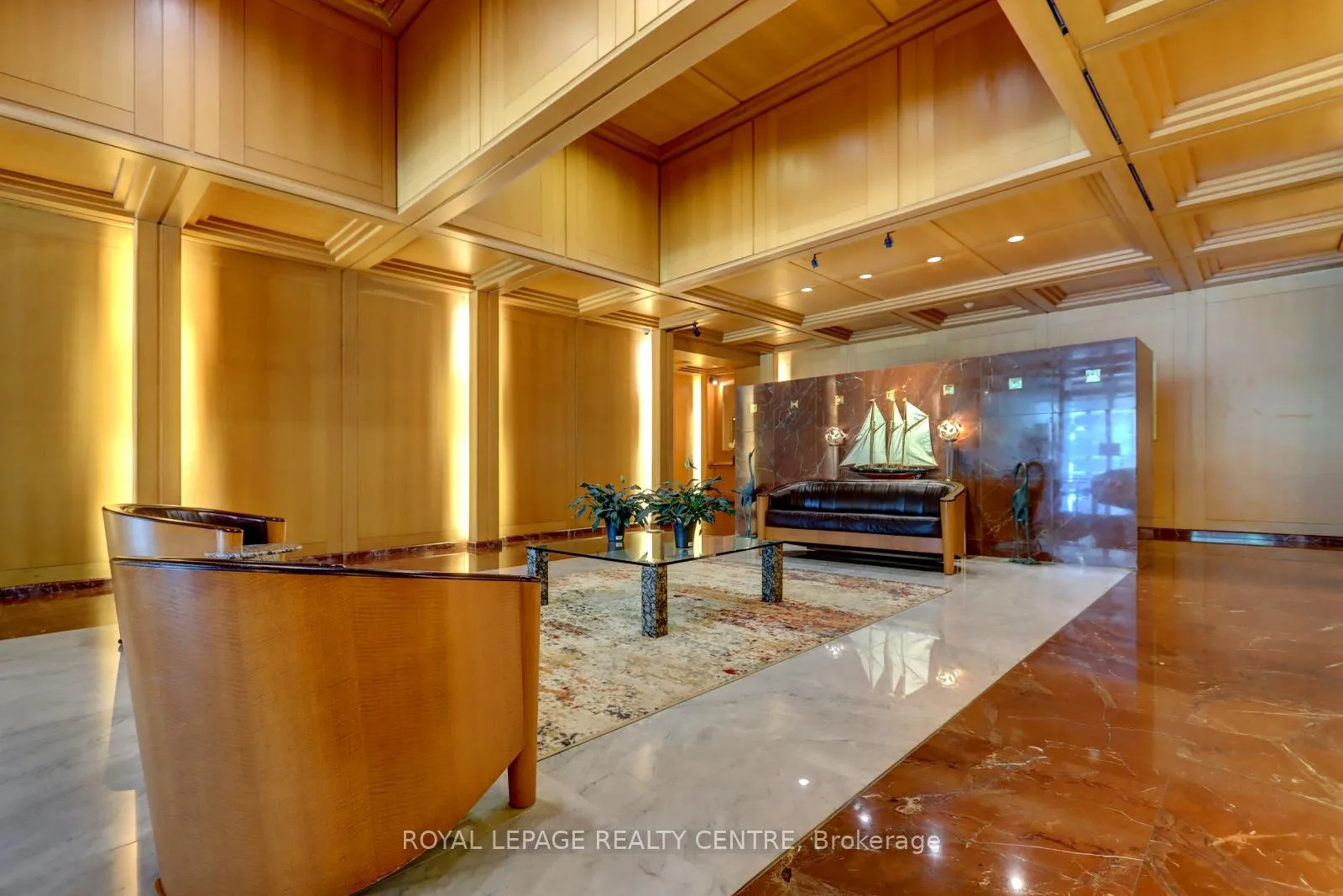 Photo 3 of Unit 401W, 480 Queens Quay W, Toronto, Waterfront Communities — HOMEH