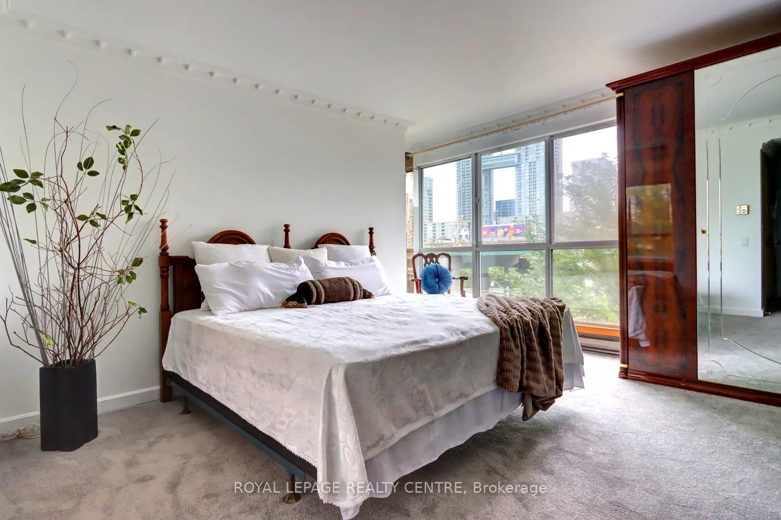 Photo 28 of Unit 401W, 480 Queens Quay W, Toronto, Waterfront Communities — HOMEH