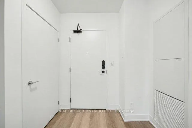 Photo 3 of Unit 921, 56 Andre De Grasse Street S, Markham, Unionville — HOMEH