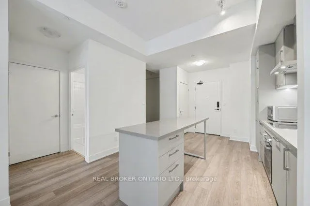Photo 6 of Unit 921, 56 Andre De Grasse Street S, Markham, Unionville — HOMEH