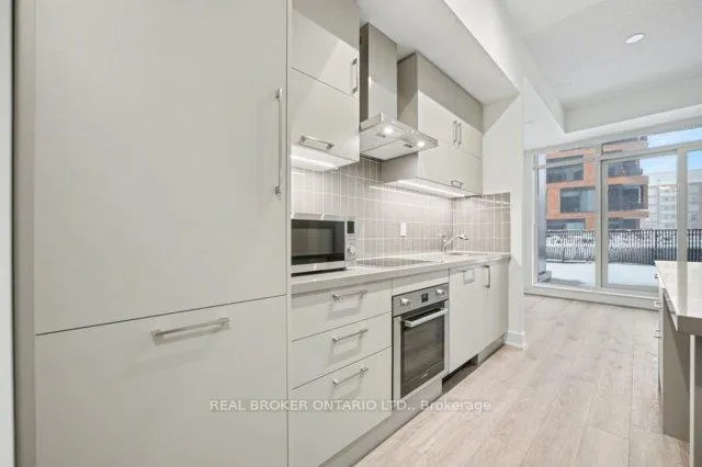 Photo 8 of Unit 921, 56 Andre De Grasse Street S, Markham, Unionville — HOMEH