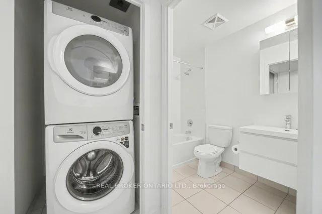 Photo 25 of Unit 921, 56 Andre De Grasse Street S, Markham, Unionville — HOMEH