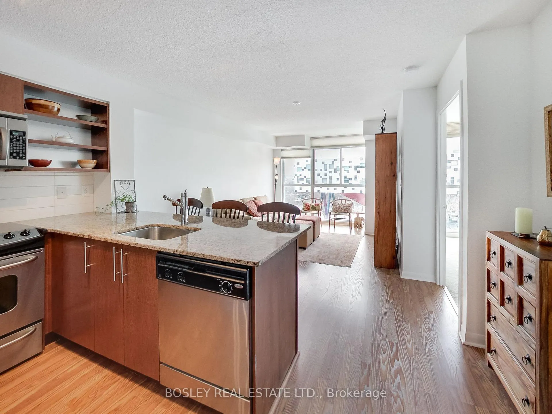 Photo 7 of Unit 1215, 96 St Patrick Street, Toronto, Kensington-Chinatown — HOMEH
