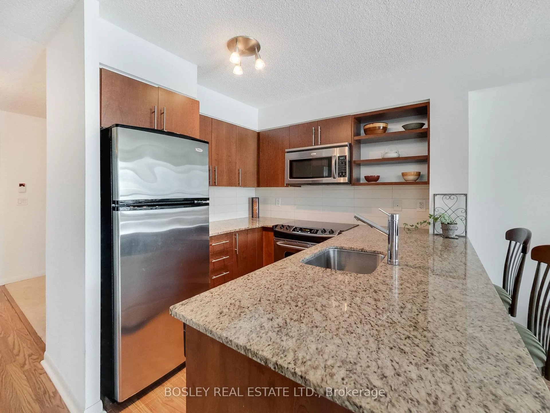 Photo 9 of Unit 1215, 96 St Patrick Street, Toronto, Kensington-Chinatown — HOMEH