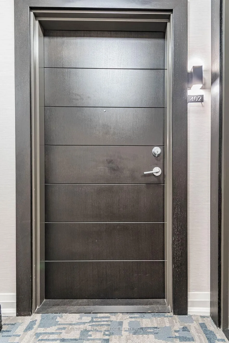 Photo 3 of Unit 402, 212 King William Street, Hamilton, Beasley — HOMEH