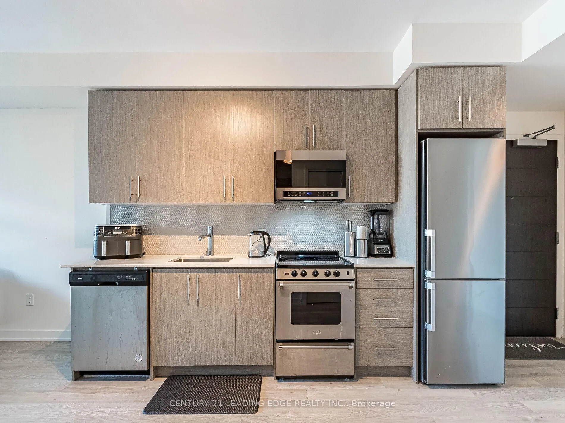 Photo 5 of Unit 402, 212 King William Street, Hamilton, Beasley — HOMEH