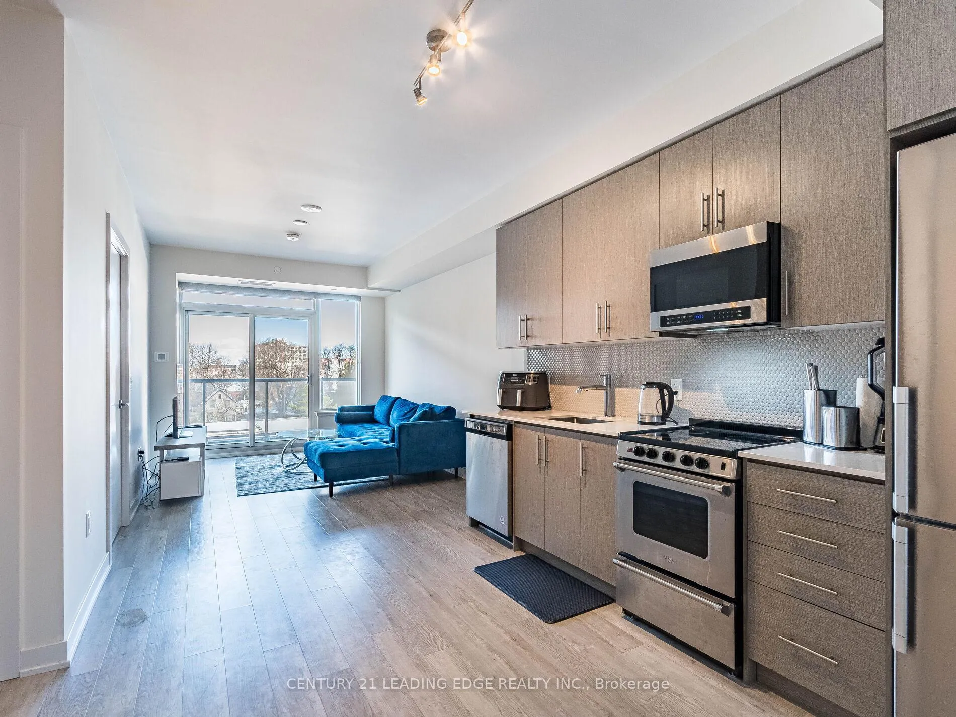 Photo 6 of Unit 402, 212 King William Street, Hamilton, Beasley — HOMEH