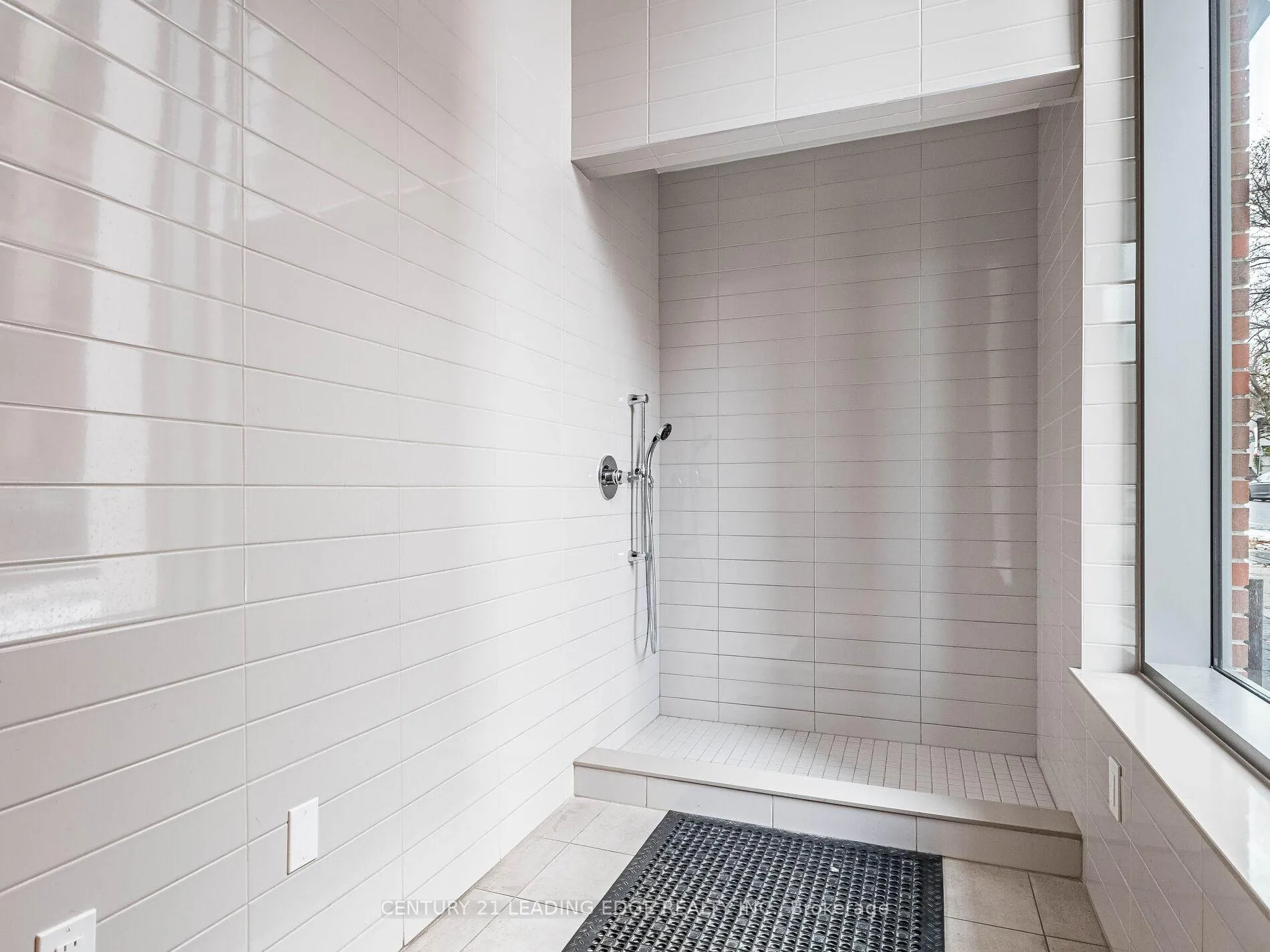 Photo 33 of Unit 402, 212 King William Street, Hamilton, Beasley — HOMEH
