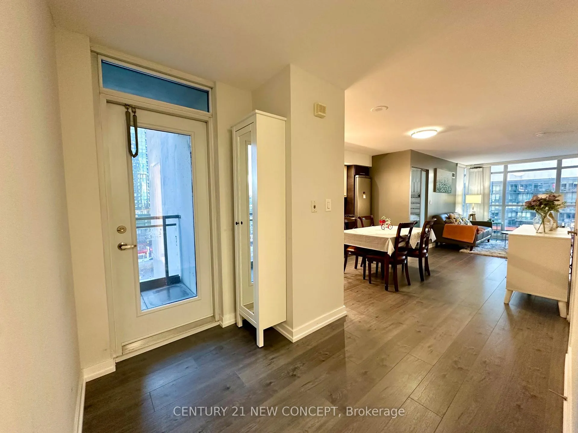 Photo 17 of Unit 1807, 8 Telegram Mews, Toronto, Waterfront Communities — HOMEH