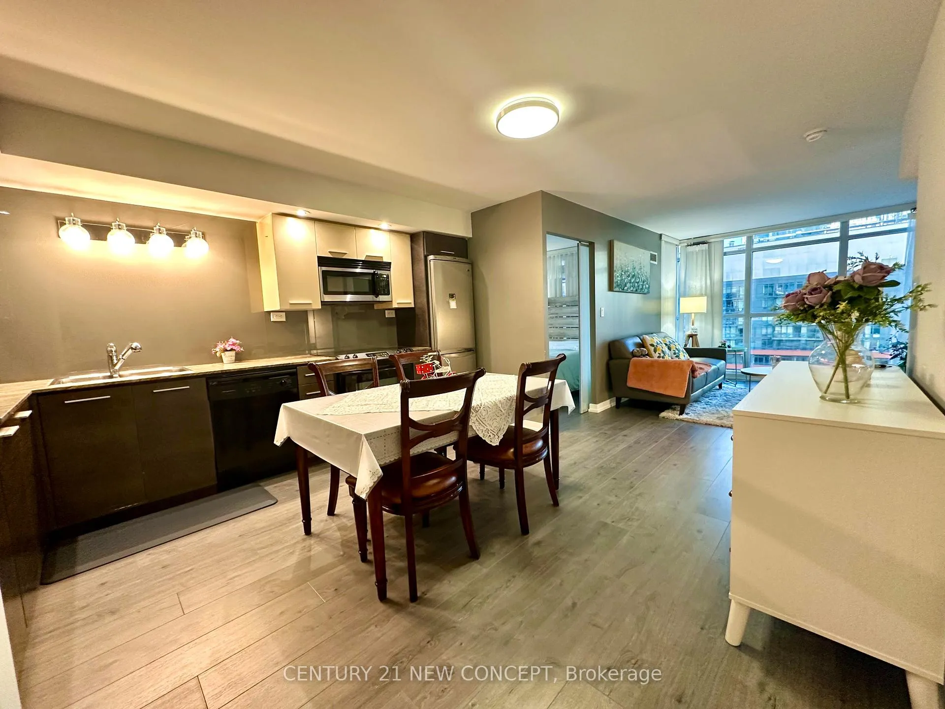 Photo 18 of Unit 1807, 8 Telegram Mews, Toronto, Waterfront Communities — HOMEH