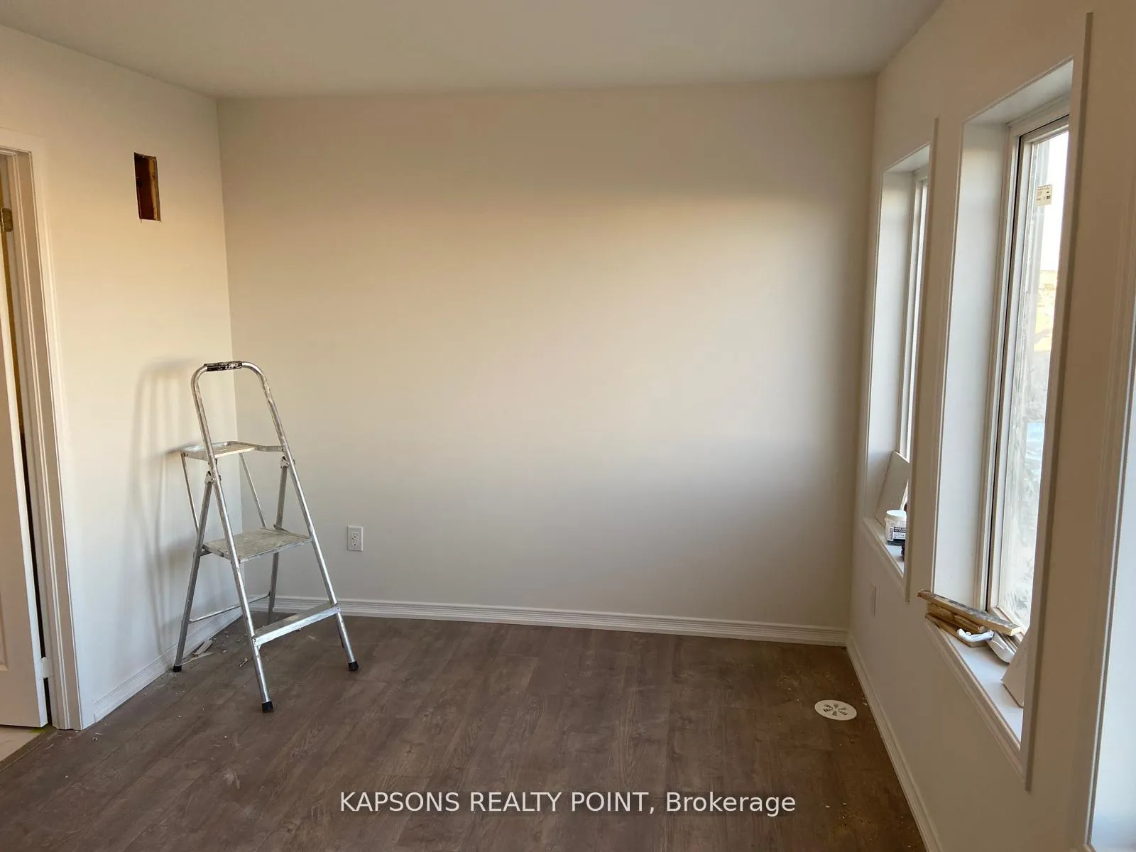 Photo 6 of Unit 23, 251 Danzatore Path, Oshawa, Windfields — HOMEH