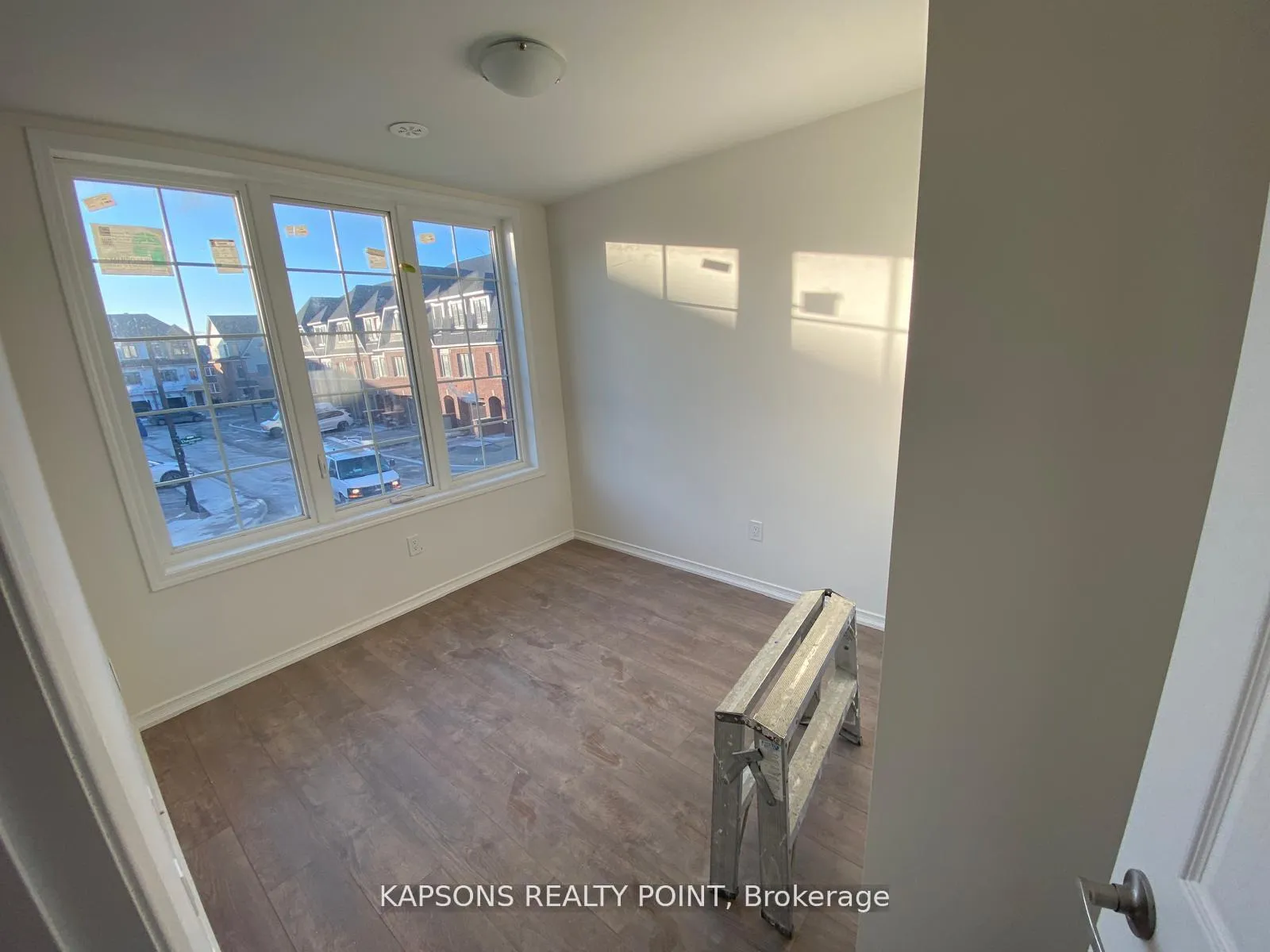 Photo 14 of Unit 23, 251 Danzatore Path, Oshawa, Windfields — HOMEH