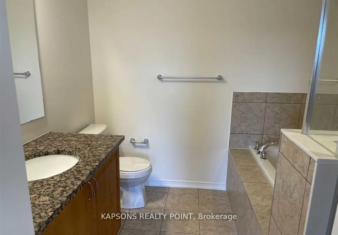 Photo 16 of Unit 23, 251 Danzatore Path, Oshawa, Windfields — HOMEH