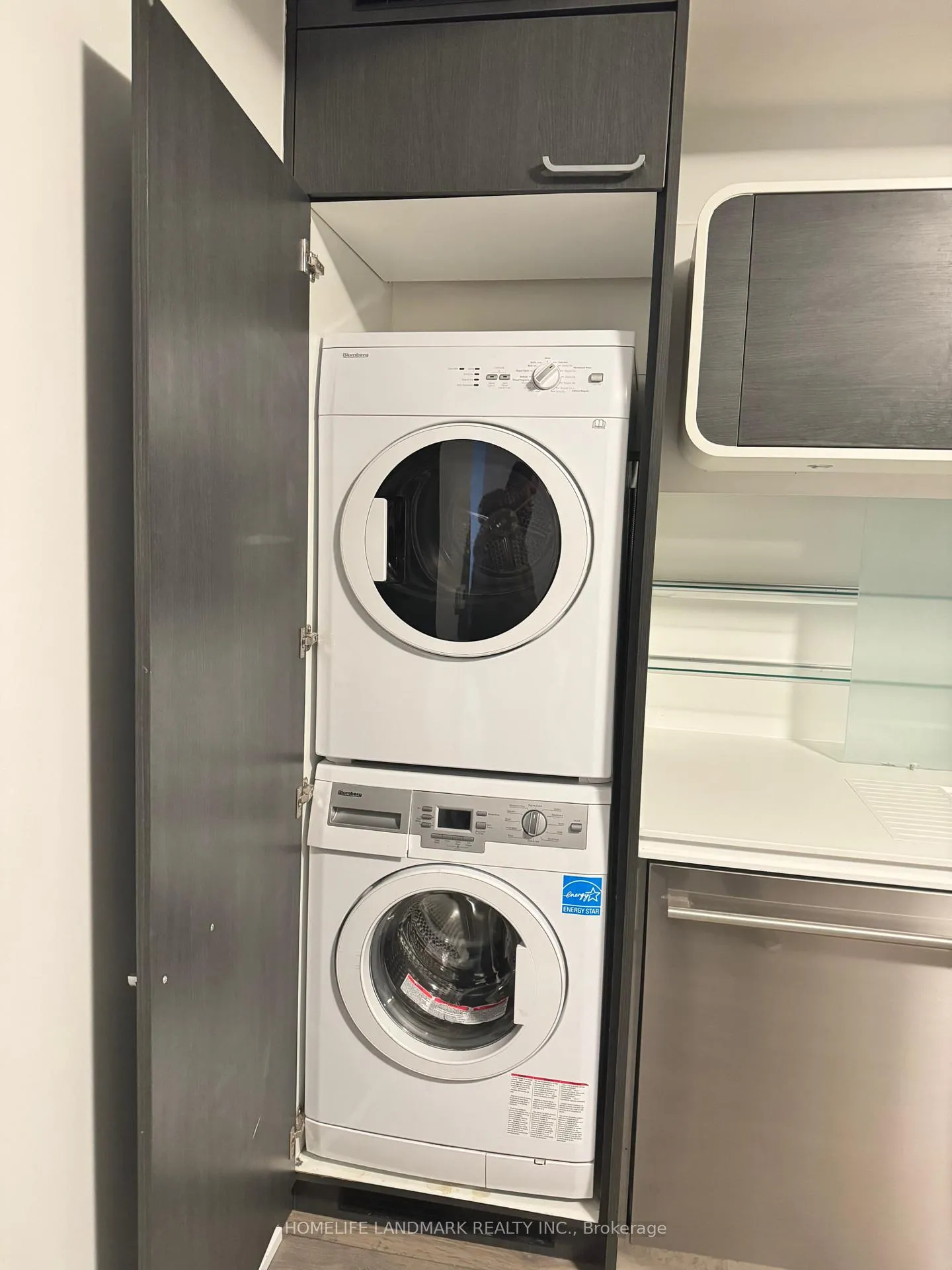 Photo 6 of Unit 3111, 45 Charles Street E, Toronto, Church-Yonge Corridor — HOMEH