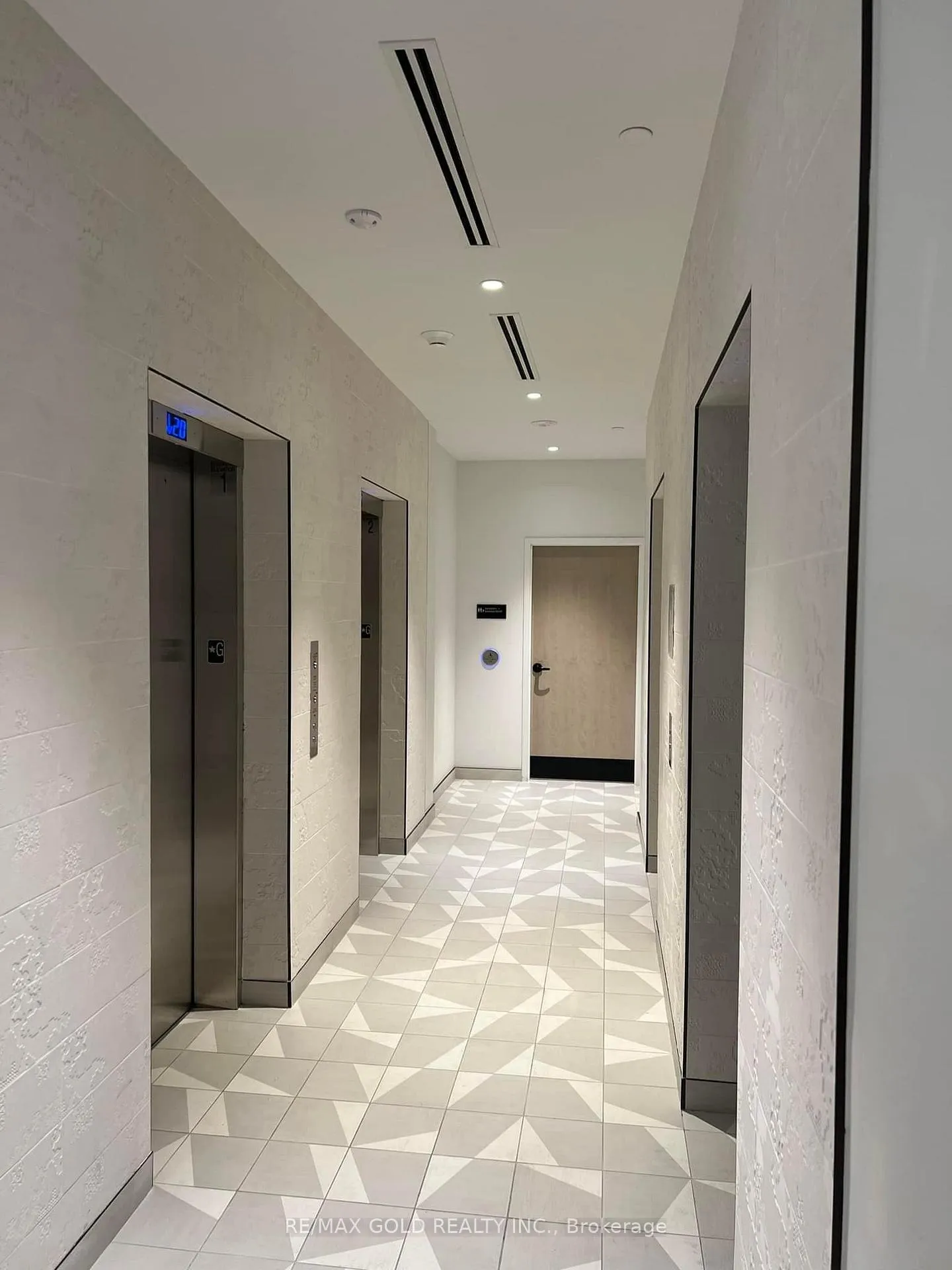 Photo 5 of Unit 1012, 130 River Street, Toronto, Regent Park — HOMEH
