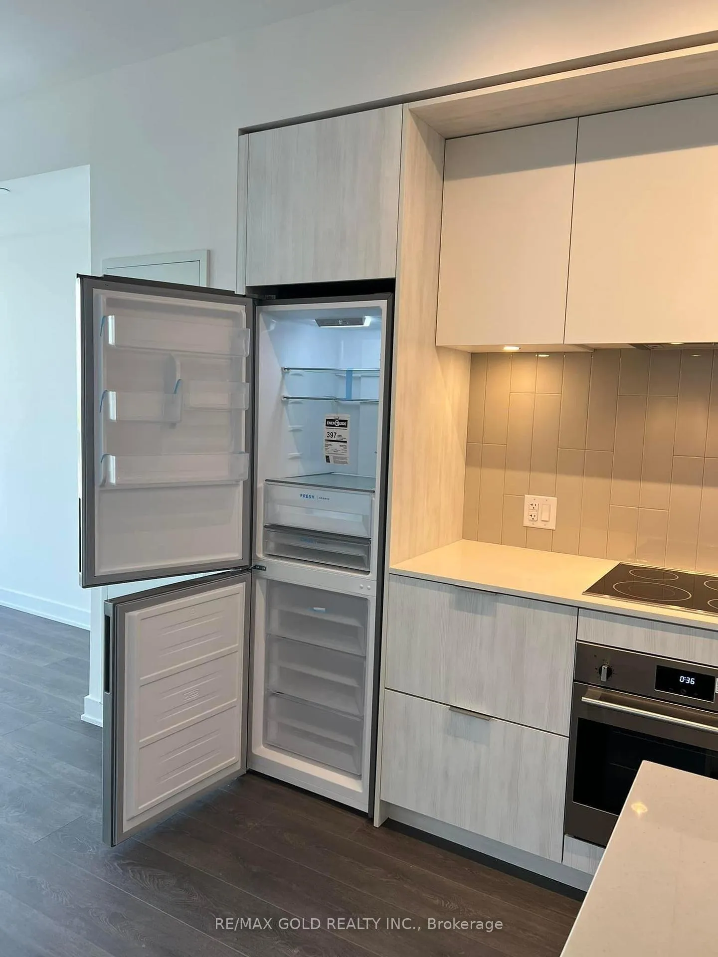 Photo 8 of Unit 1012, 130 River Street, Toronto, Regent Park — HOMEH
