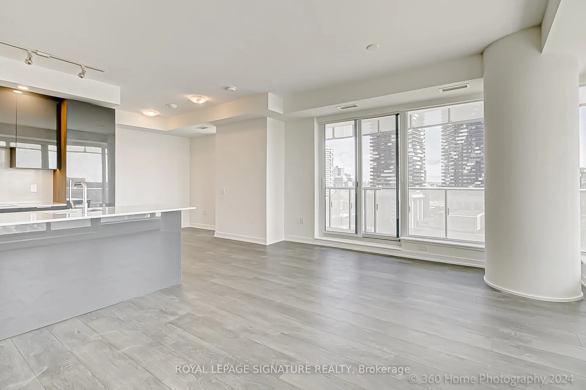 Photo 3 of Unit 1409, 28 Freeland Street, Toronto, Waterfront Communities — HOMEH