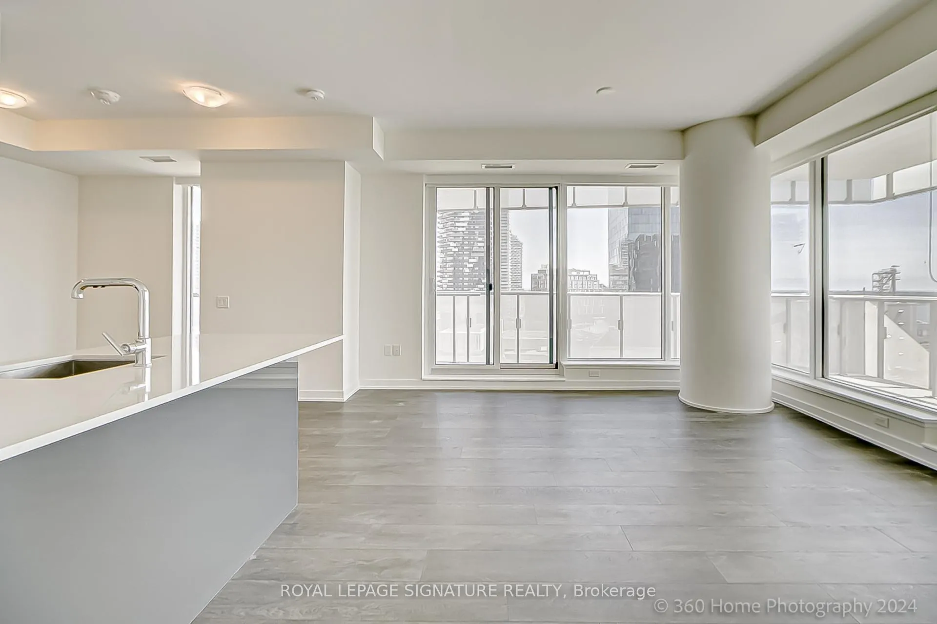 Photo 5 of Unit 1409, 28 Freeland Street, Toronto, Waterfront Communities — HOMEH