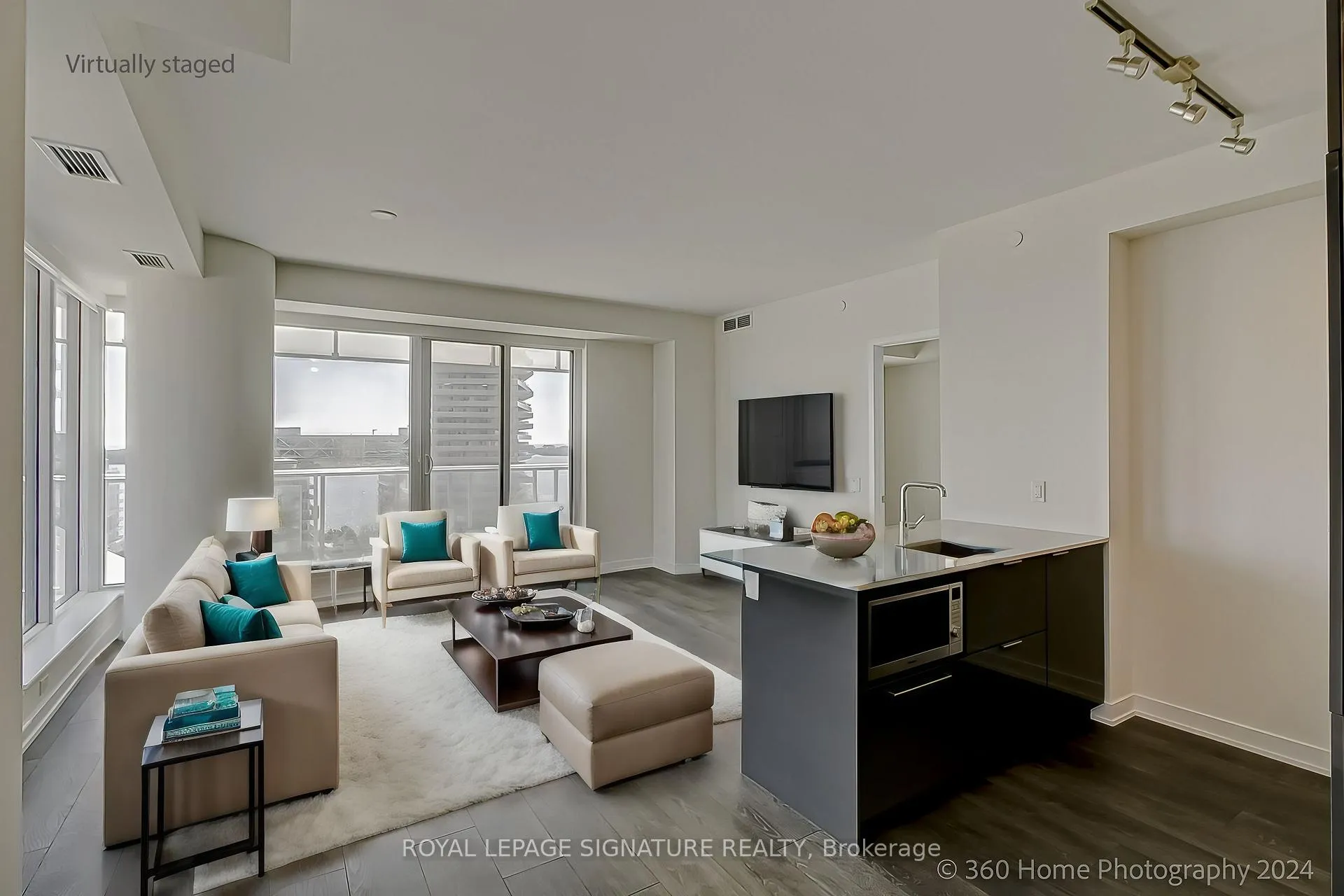 Photo 8 of Unit 1409, 28 Freeland Street, Toronto, Waterfront Communities — HOMEH