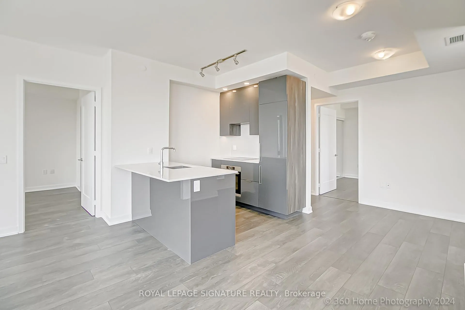 Photo 9 of Unit 1409, 28 Freeland Street, Toronto, Waterfront Communities — HOMEH