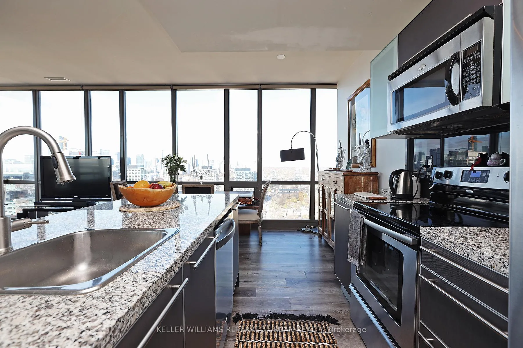 Photo 8 of Unit 2806, 33 Mill Street, Toronto, Waterfront Communities — HOMEH