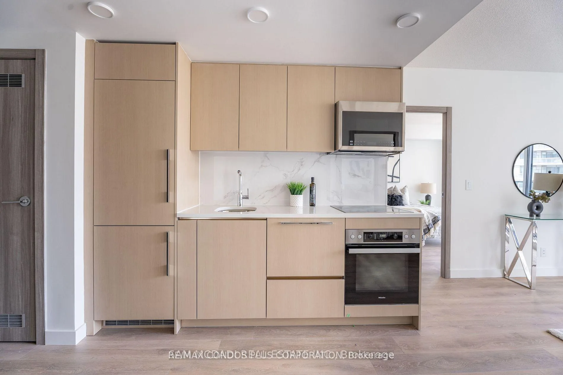 Photo 7 of Unit 4002, 38 Widmer Street, Toronto, Waterfront Communities — HOMEH