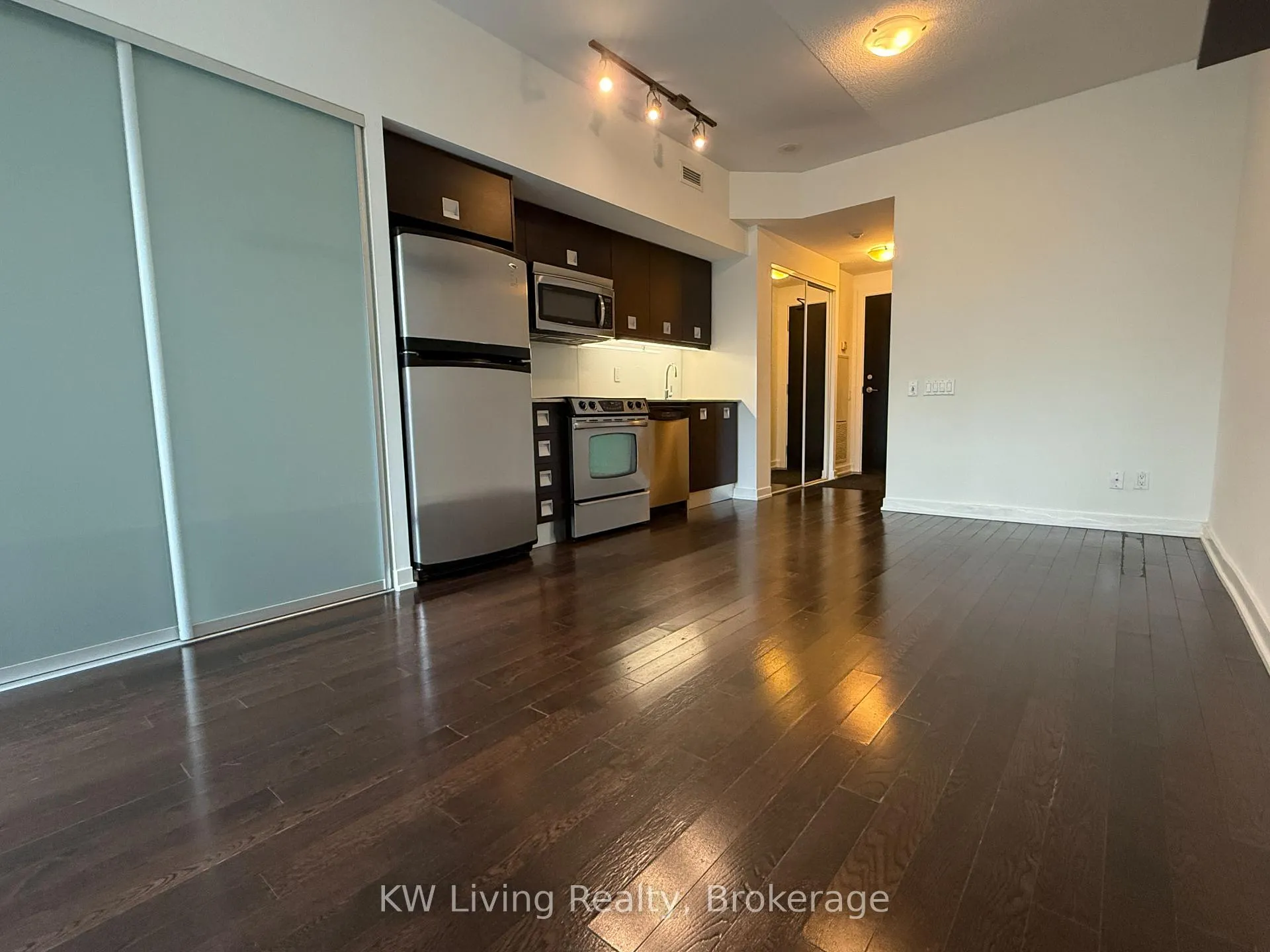 Photo 4 of Unit 1410, 33 Charles Street E, Toronto, Church-Yonge Corridor — HOMEH