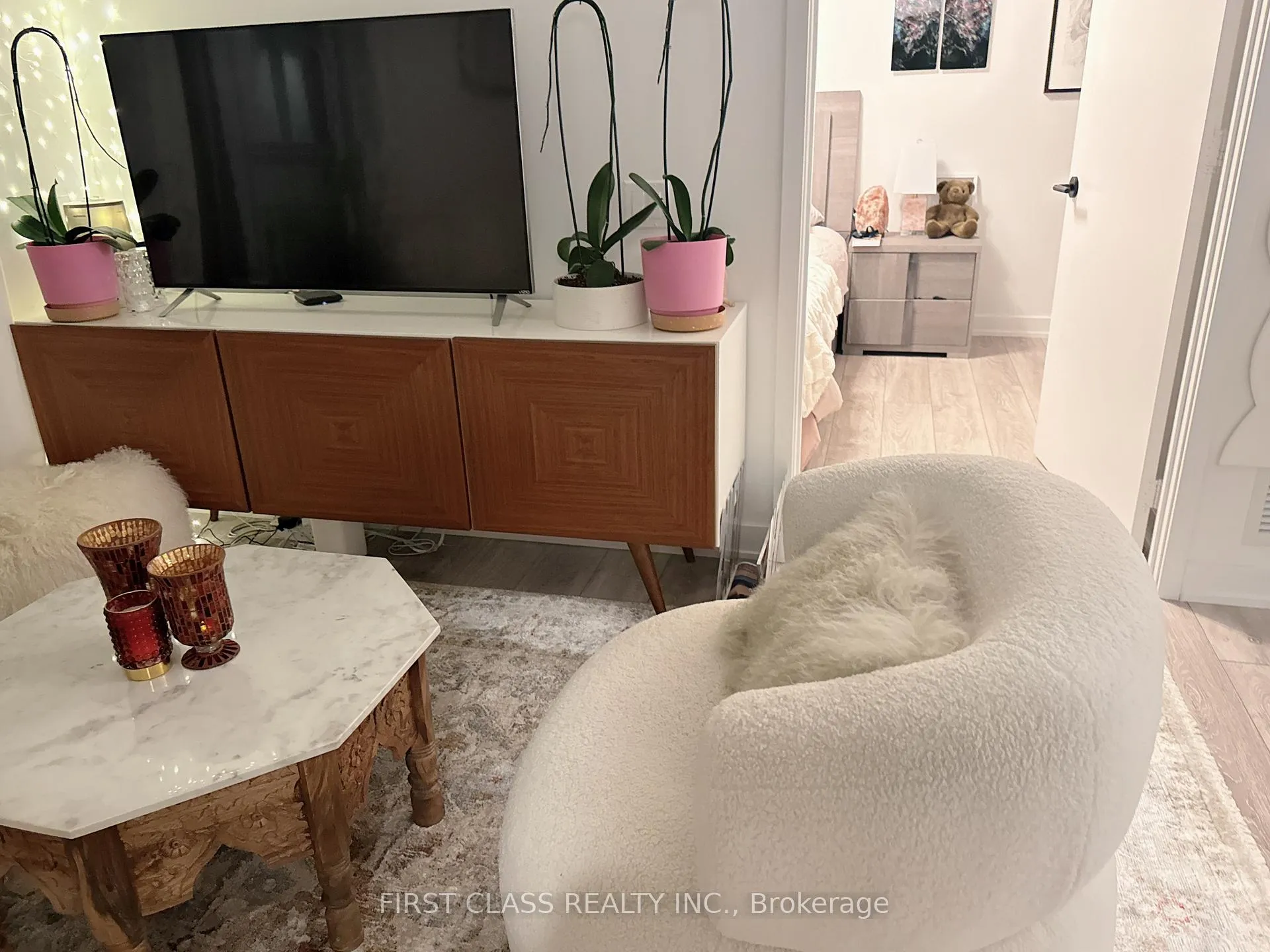Photo 3 of Unit 726, 108 Peter Street, Toronto, Waterfront Communities — HOMEH