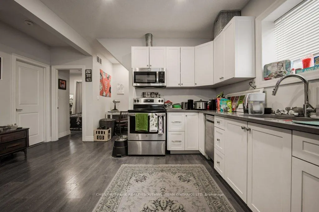 Photo 5 of 374 Louisa Street, Kitchener — HOMEH