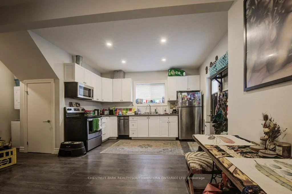 Photo 8 of 374 Louisa Street, Kitchener — HOMEH