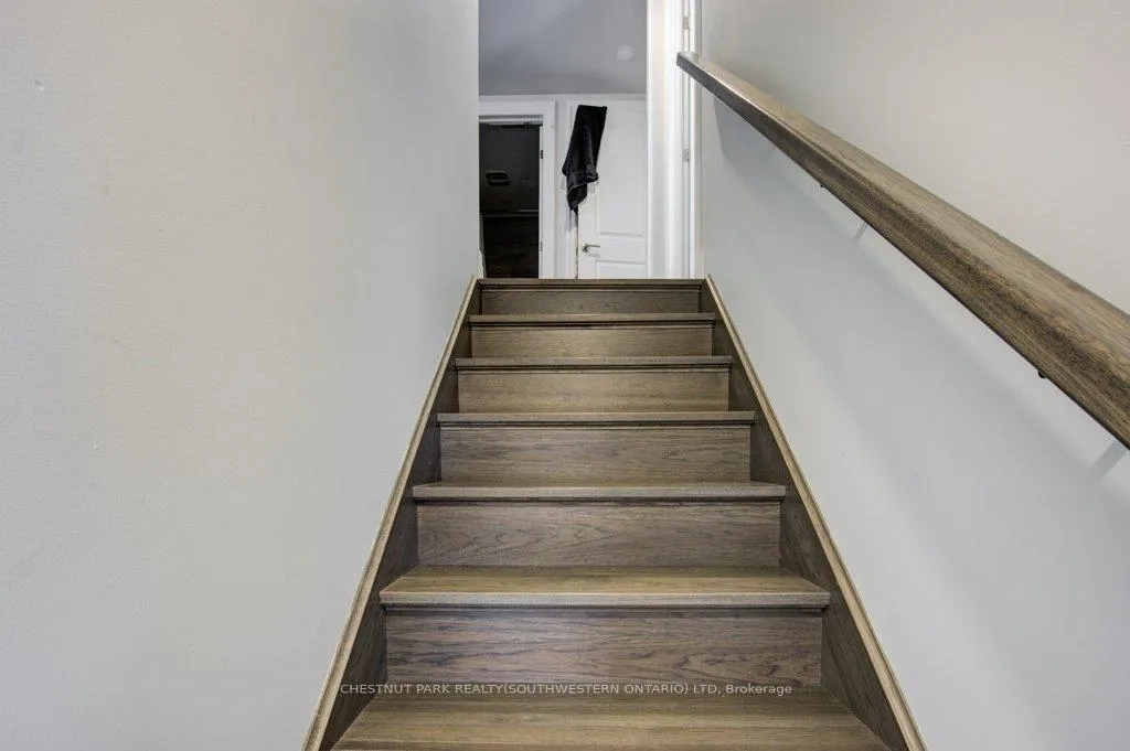 Photo 14 of 374 Louisa Street, Kitchener — HOMEH