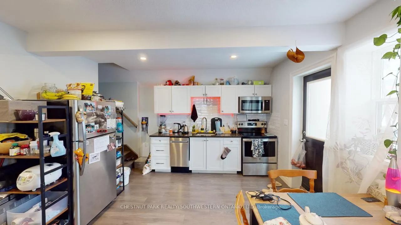 Photo 18 of 374 Louisa Street, Kitchener — HOMEH